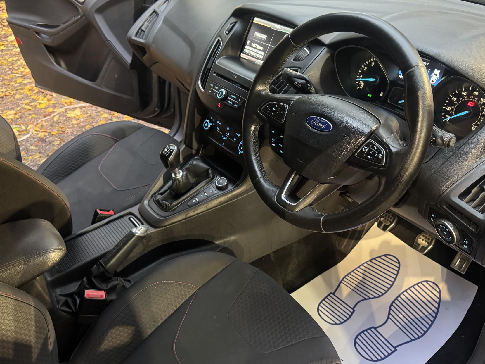 Ford Focus 1.5T EcoBoost Zetec S Hatchback 5dr Petrol Manual Euro 6 (s/s) (150 ps)