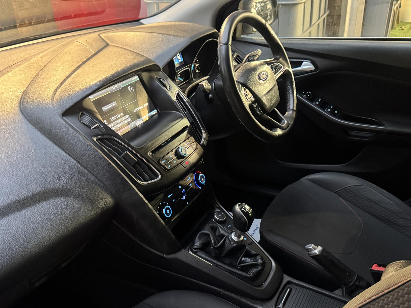 Ford Focus 1.5T EcoBoost Zetec S Hatchback 5dr Petrol Manual Euro 6 (s/s) (150 ps)