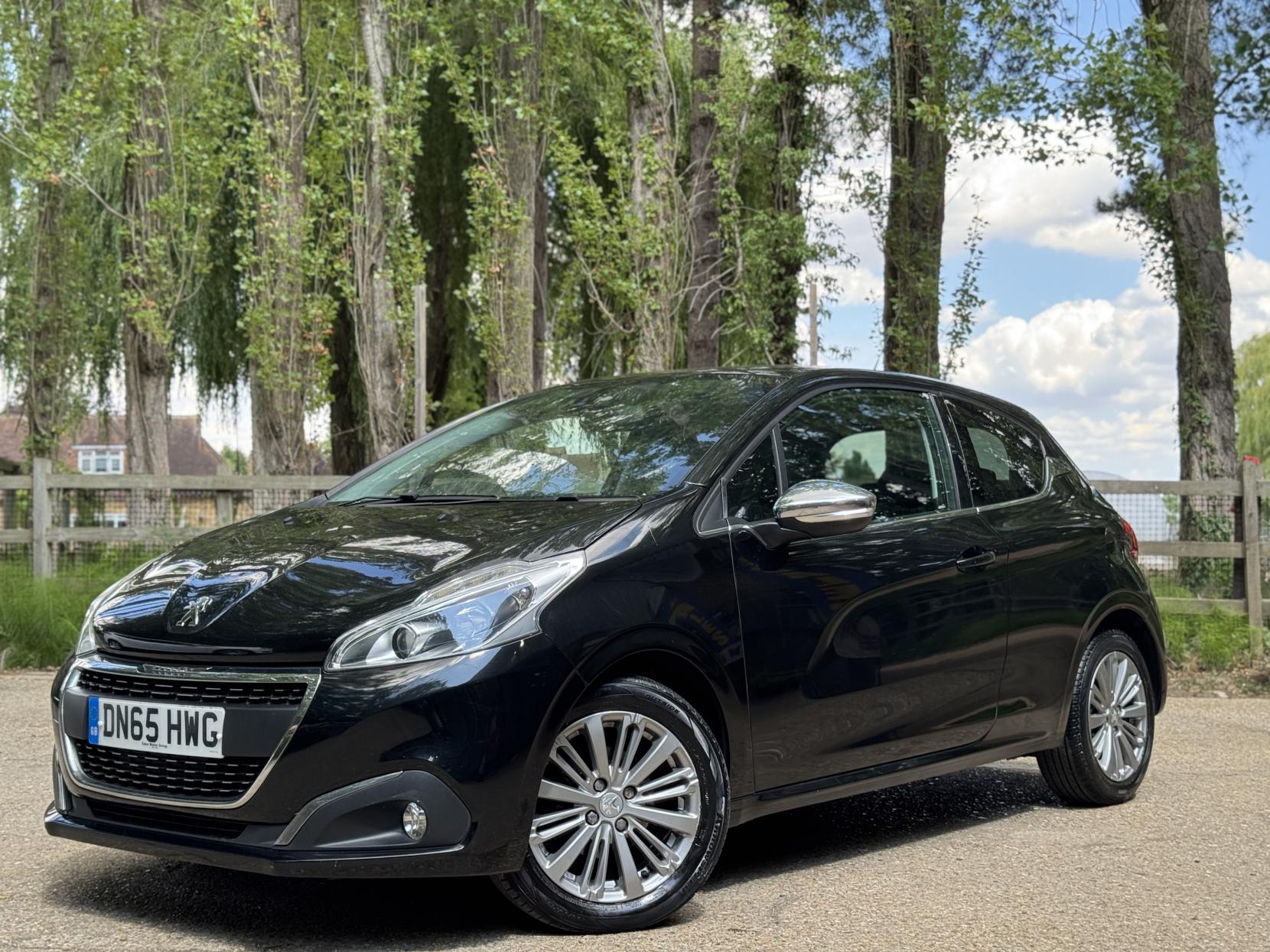 Peugeot 208 1.2 PureTech Allure Hatchback 3dr Petrol Manual Euro 6 (s/s) (110 ps)