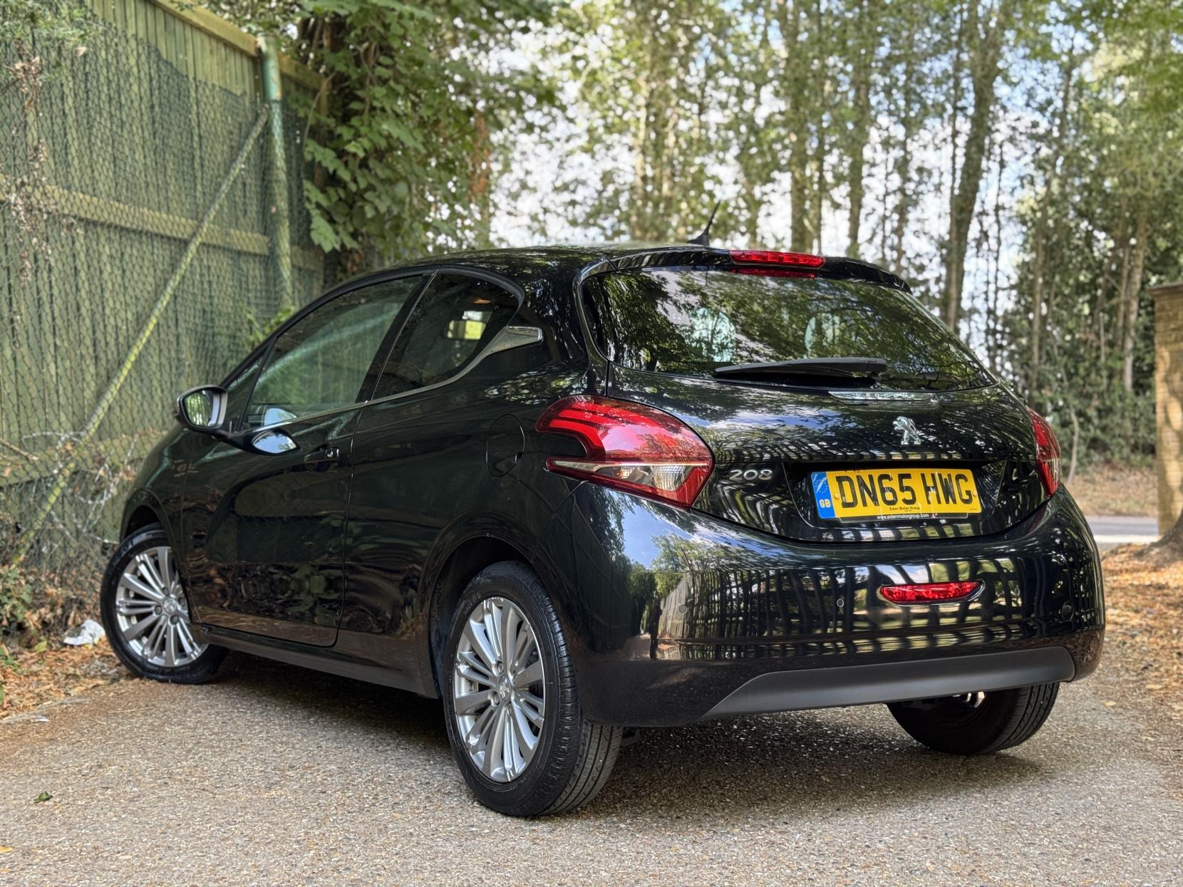 Peugeot 208 1.2 PureTech Allure Hatchback 3dr Petrol Manual Euro 6 (s/s) (110 ps)
