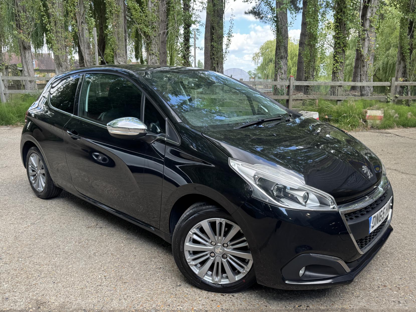 Peugeot 208 1.2 PureTech Allure Hatchback 3dr Petrol Manual Euro 6 (s/s) (110 ps)