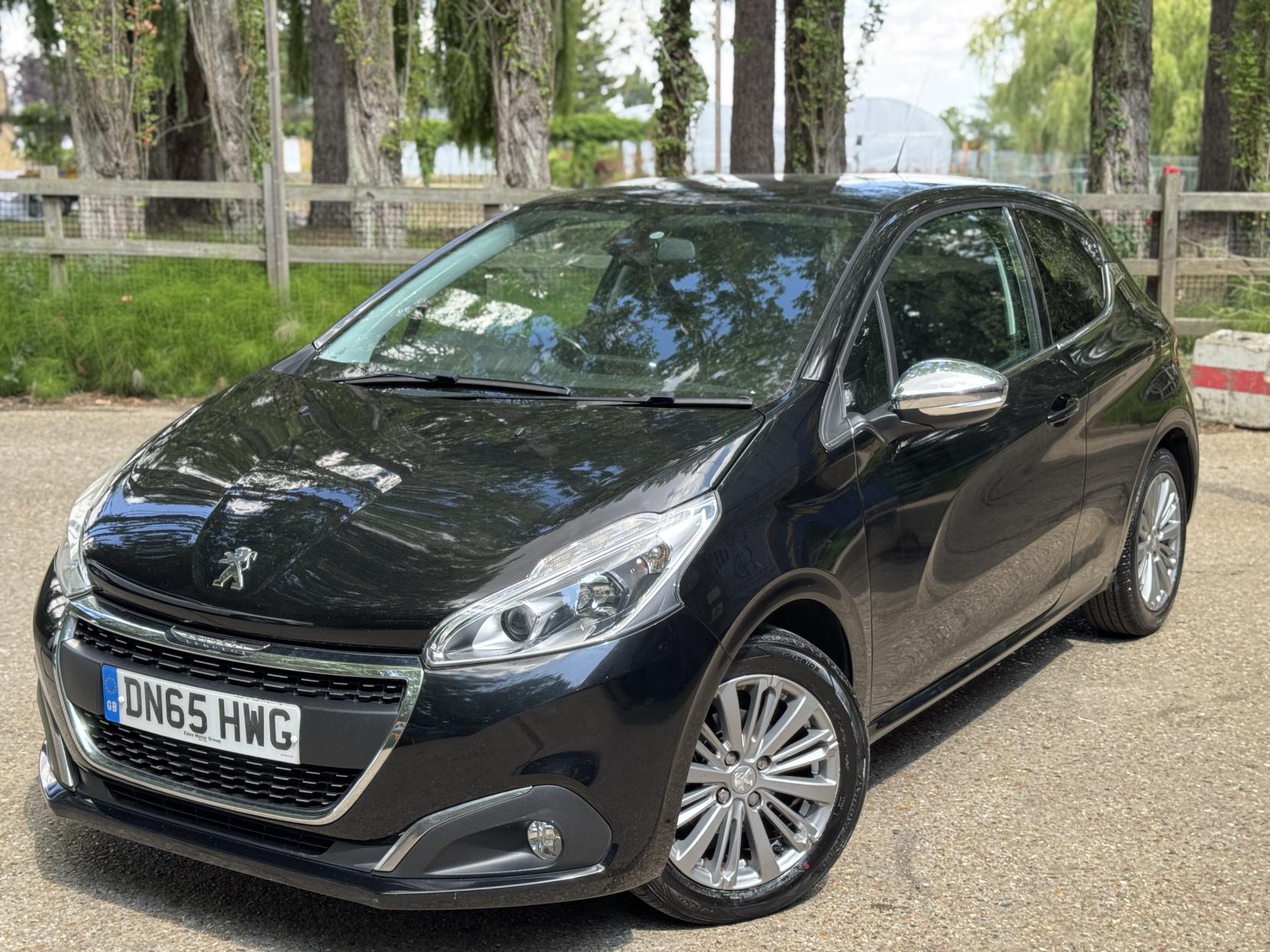 Peugeot 208 1.2 PureTech Allure Hatchback 3dr Petrol Manual Euro 6 (s/s) (110 ps)
