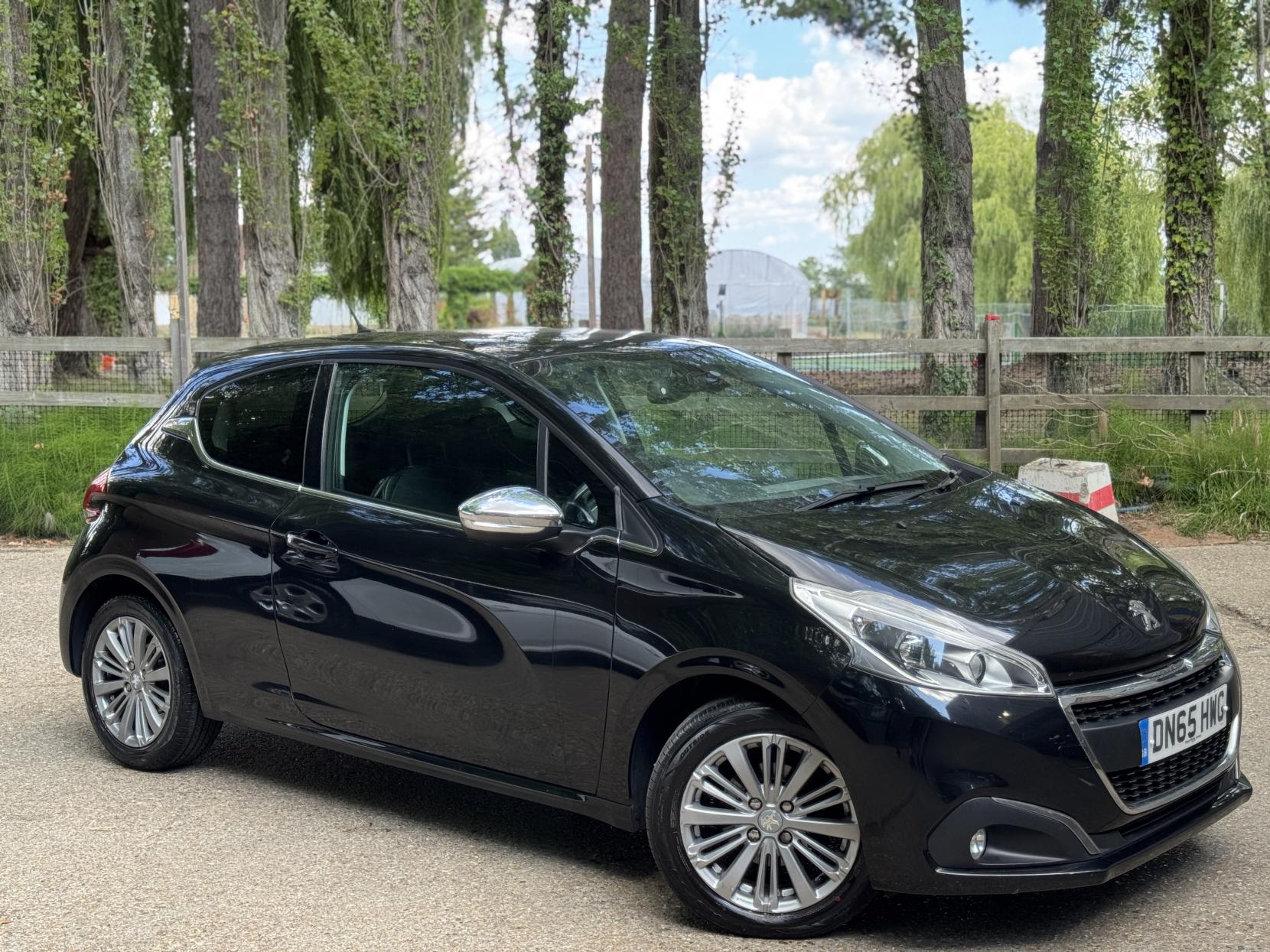 Peugeot 208 1.2 PureTech Allure Hatchback 3dr Petrol Manual Euro 6 (s/s) (110 ps)