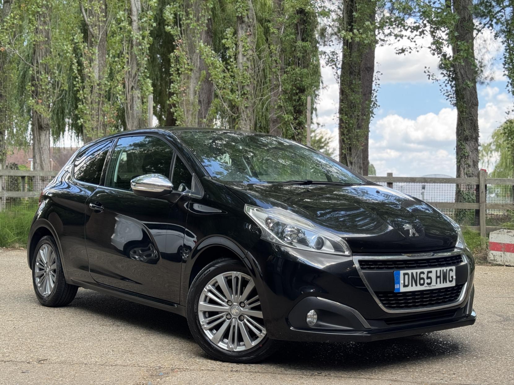 Peugeot 208 1.2 PureTech Allure Hatchback 3dr Petrol Manual Euro 6 (s/s) (110 ps)