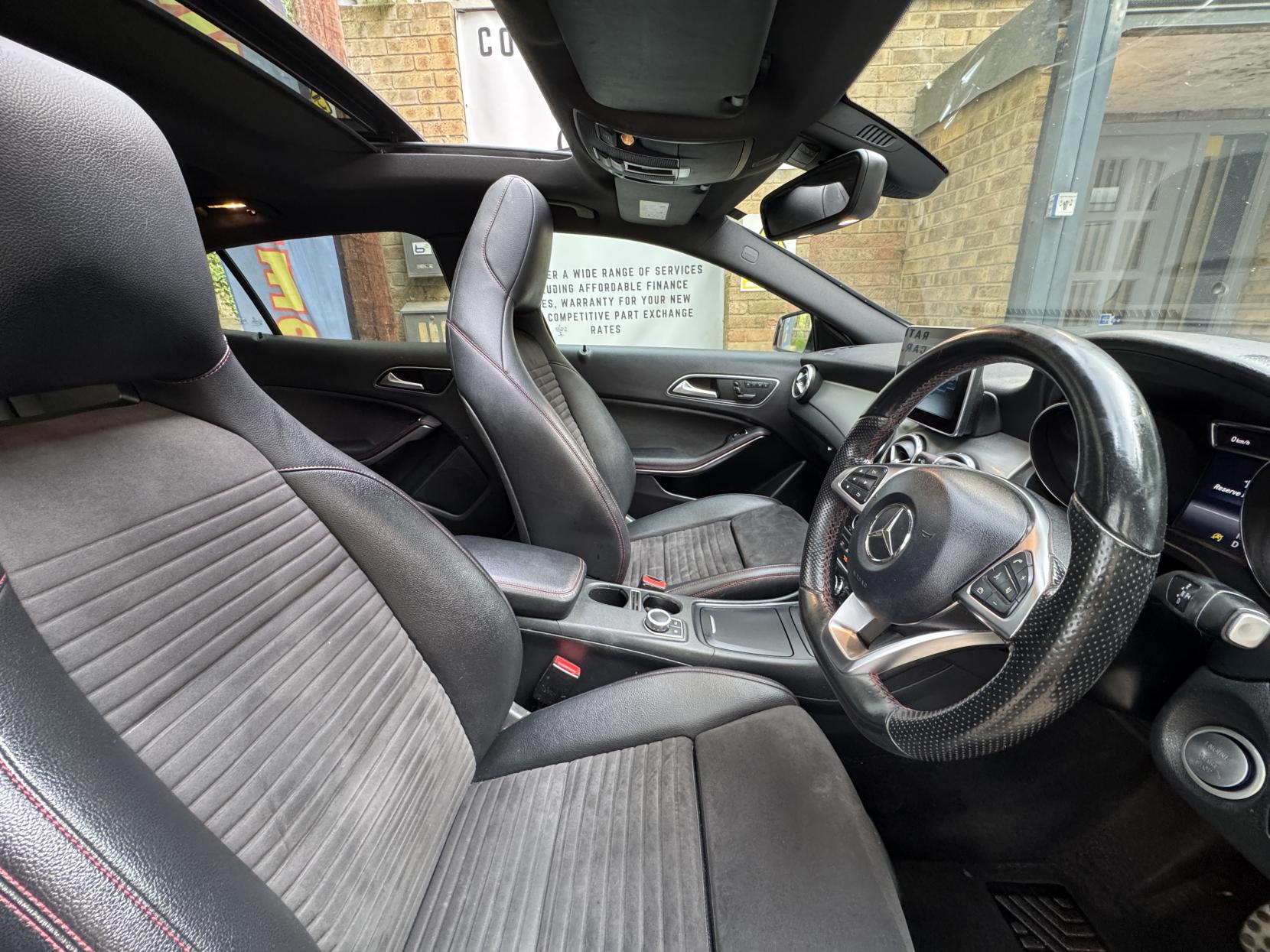 Mercedes-Benz GLA 2.1 GLA220d AMG Line (Premium Plus) SUV 5dr Diesel 7G-DCT 4MATIC Euro 6 (s/s) (177 ps)