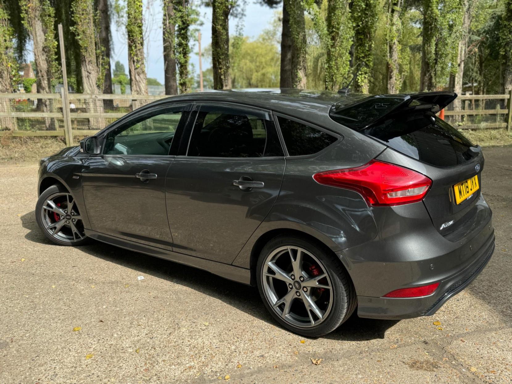 Ford Focus 1.0T EcoBoost ST-Line X Euro 6 (s/s) 5dr