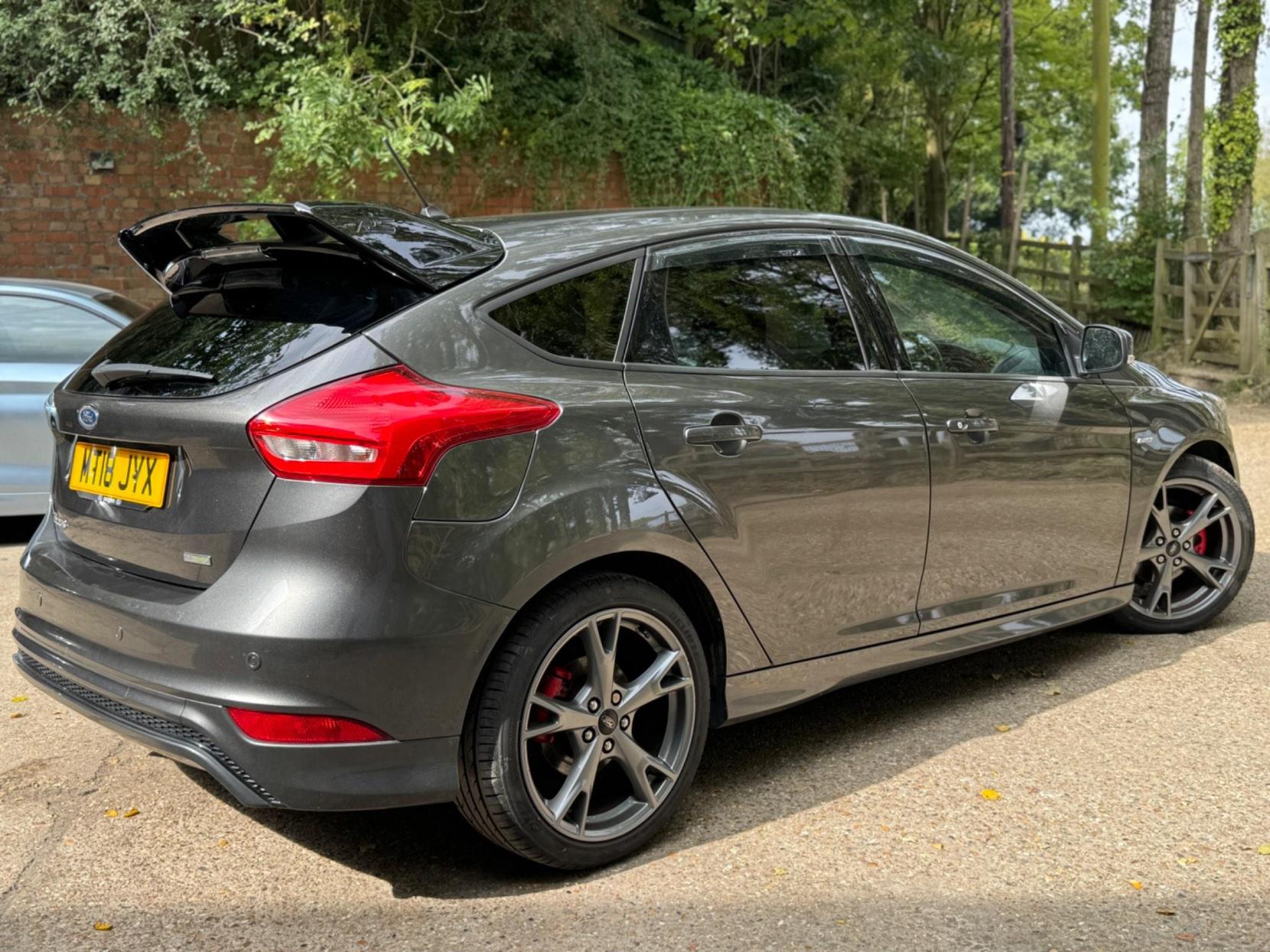 Ford Focus 1.0T EcoBoost ST-Line X Euro 6 (s/s) 5dr