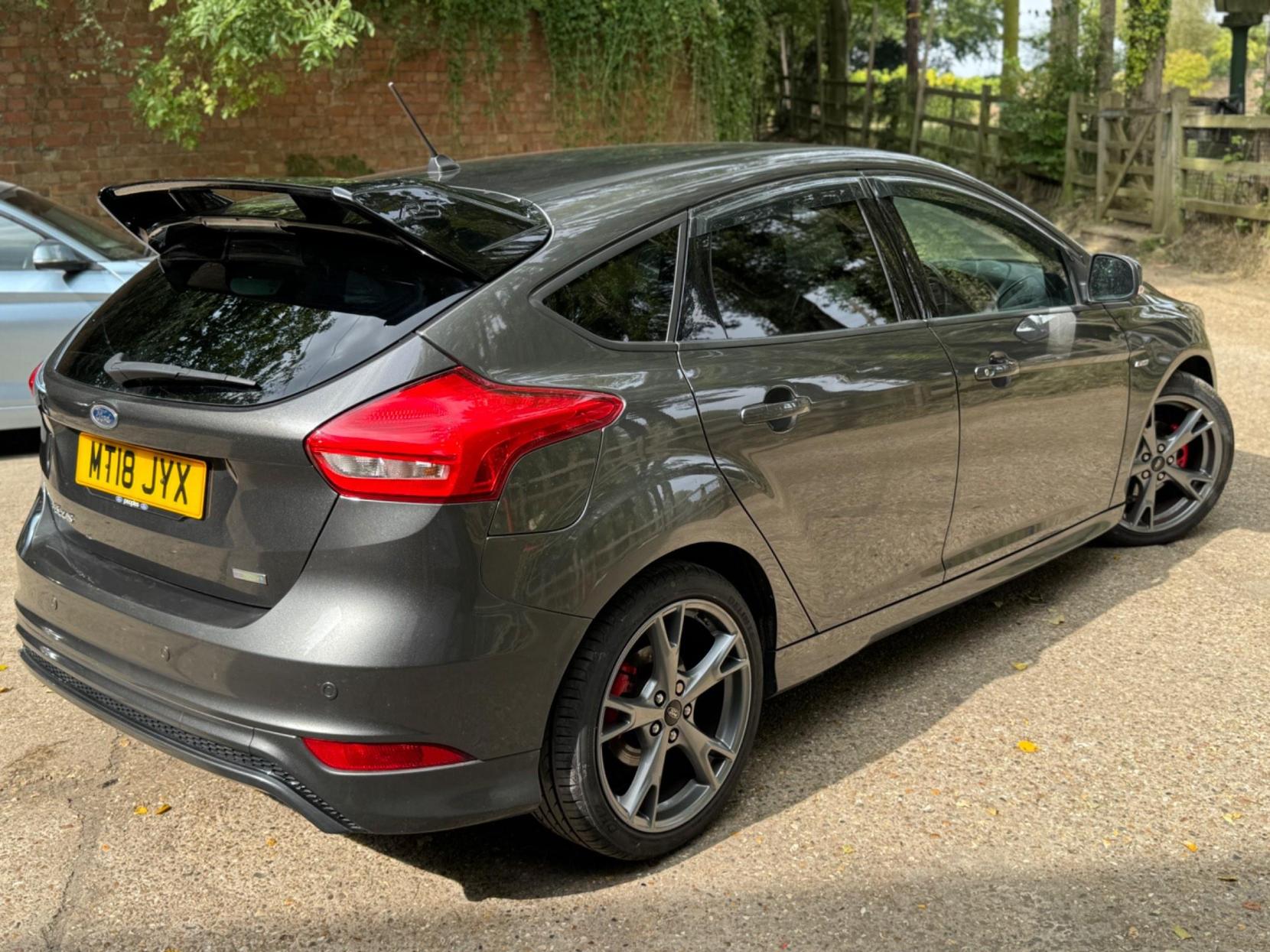 Ford Focus 1.0T EcoBoost ST-Line X Euro 6 (s/s) 5dr