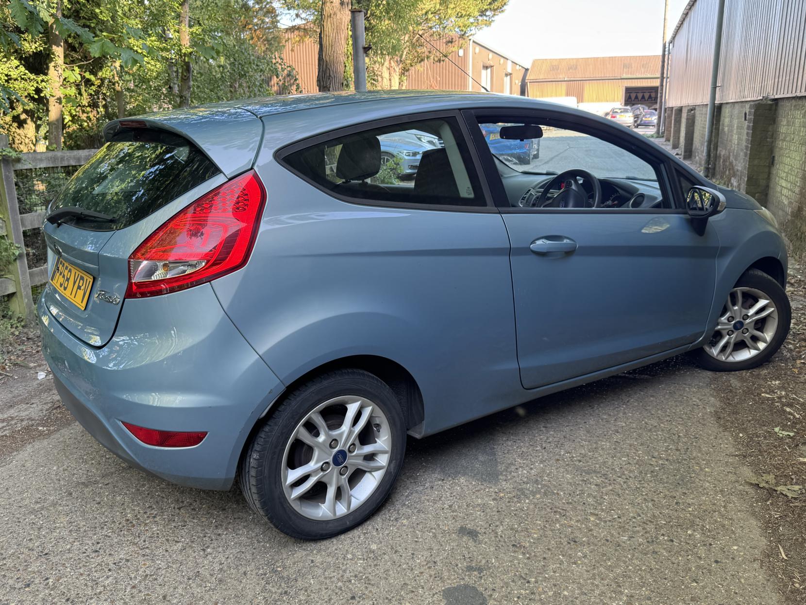 Ford Fiesta 1.25 Style + Hatchback 3dr Petrol Manual (133 g/km, 81 bhp)