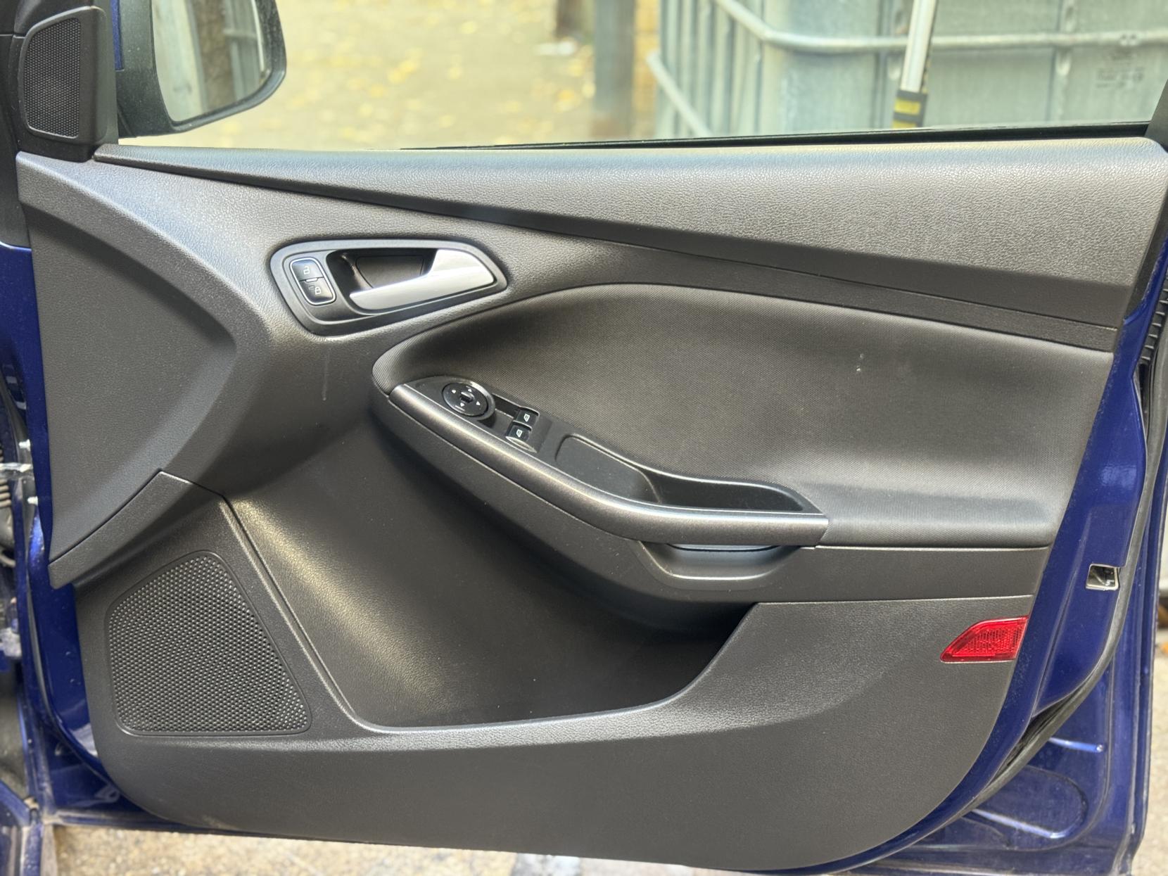 Ford Focus 1.5T EcoBoost ST-Line Hatchback 5dr Petrol Manual Euro 6 (s/s) (150 ps)