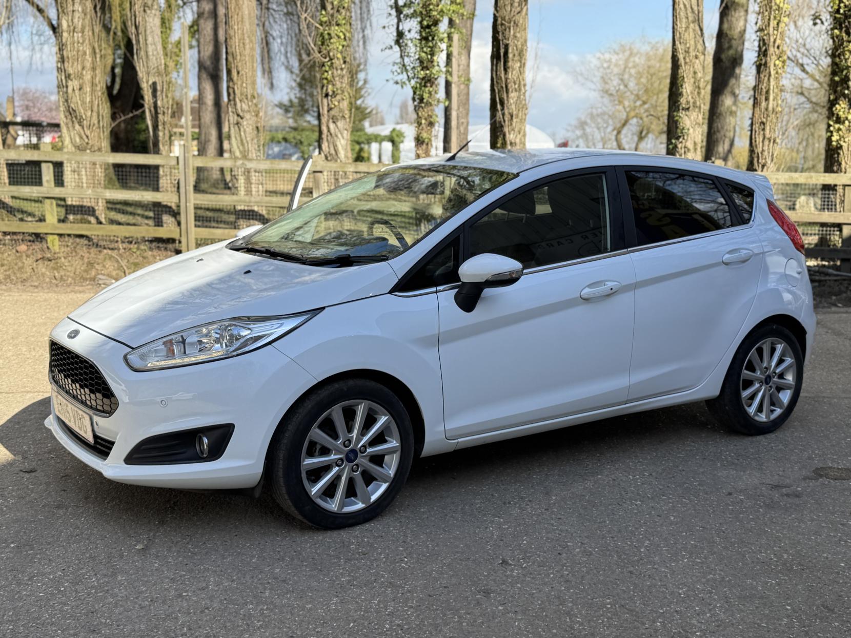 Ford Fiesta 1.0T EcoBoost Titanium Hatchback 5dr Petrol Manual Euro 6 (s/s) (100 ps)