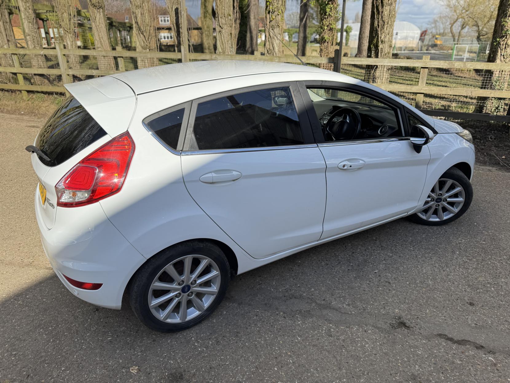 Ford Fiesta 1.0T EcoBoost Titanium Hatchback 5dr Petrol Manual Euro 6 (s/s) (100 ps)