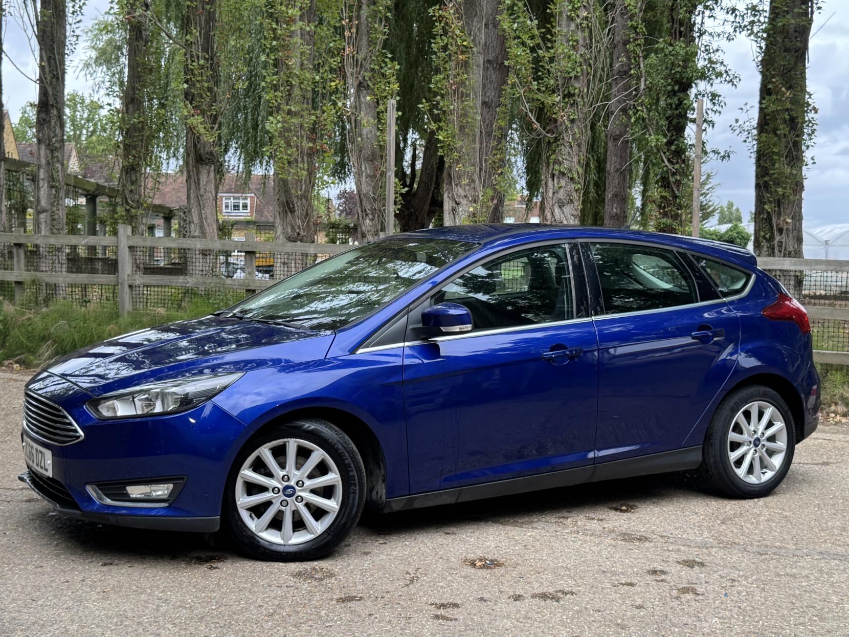 Ford Focus 1.0T EcoBoost Titanium Hatchback 5dr Petrol Manual Euro 6 (s/s) (125 ps)