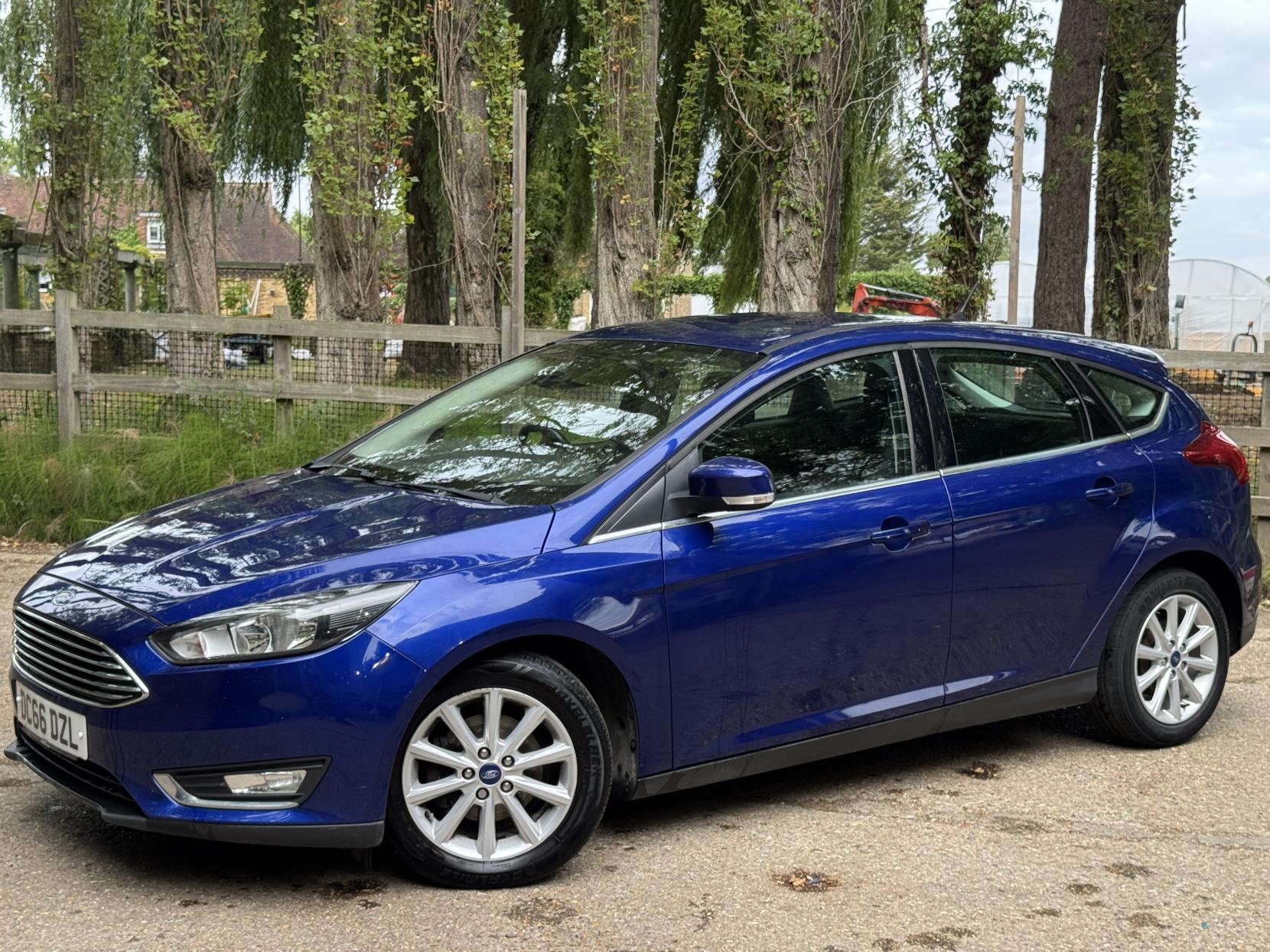 Ford Focus 1.0T EcoBoost Titanium Hatchback 5dr Petrol Manual Euro 6 (s/s) (125 ps)