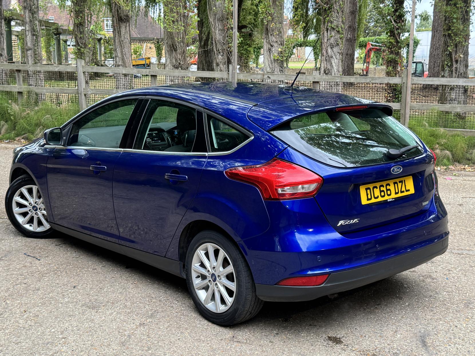 Ford Focus 1.0T EcoBoost Titanium Hatchback 5dr Petrol Manual Euro 6 (s/s) (125 ps)