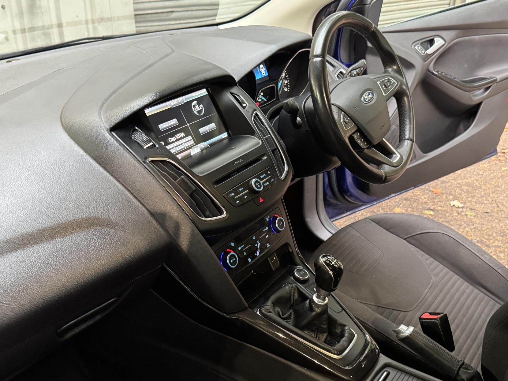 Ford Focus 1.0T EcoBoost Titanium Hatchback 5dr Petrol Manual Euro 6 (s/s) (125 ps)