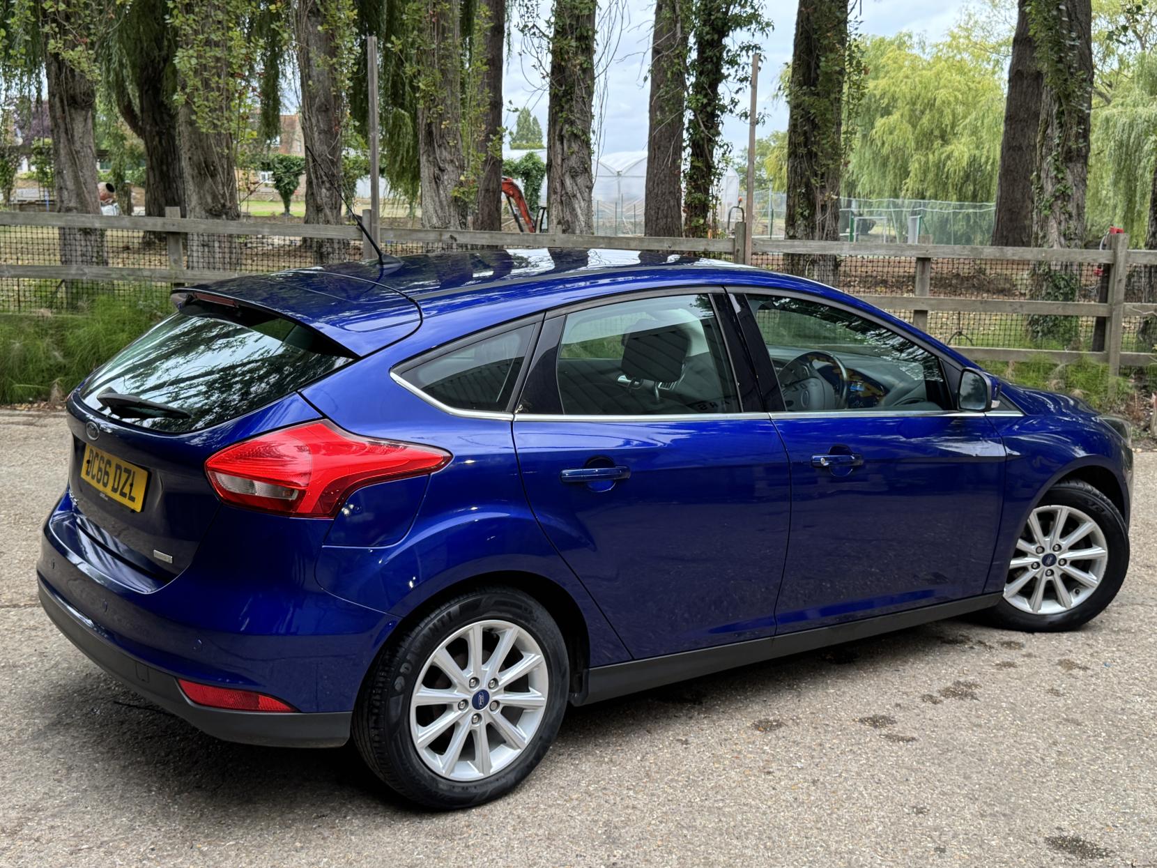 Ford Focus 1.0T EcoBoost Titanium Hatchback 5dr Petrol Manual Euro 6 (s/s) (125 ps)