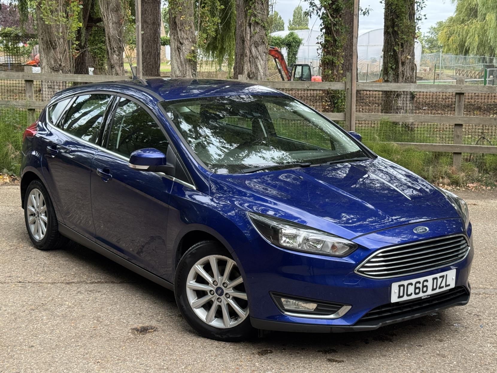 Ford Focus 1.0T EcoBoost Titanium Hatchback 5dr Petrol Manual Euro 6 (s/s) (125 ps)