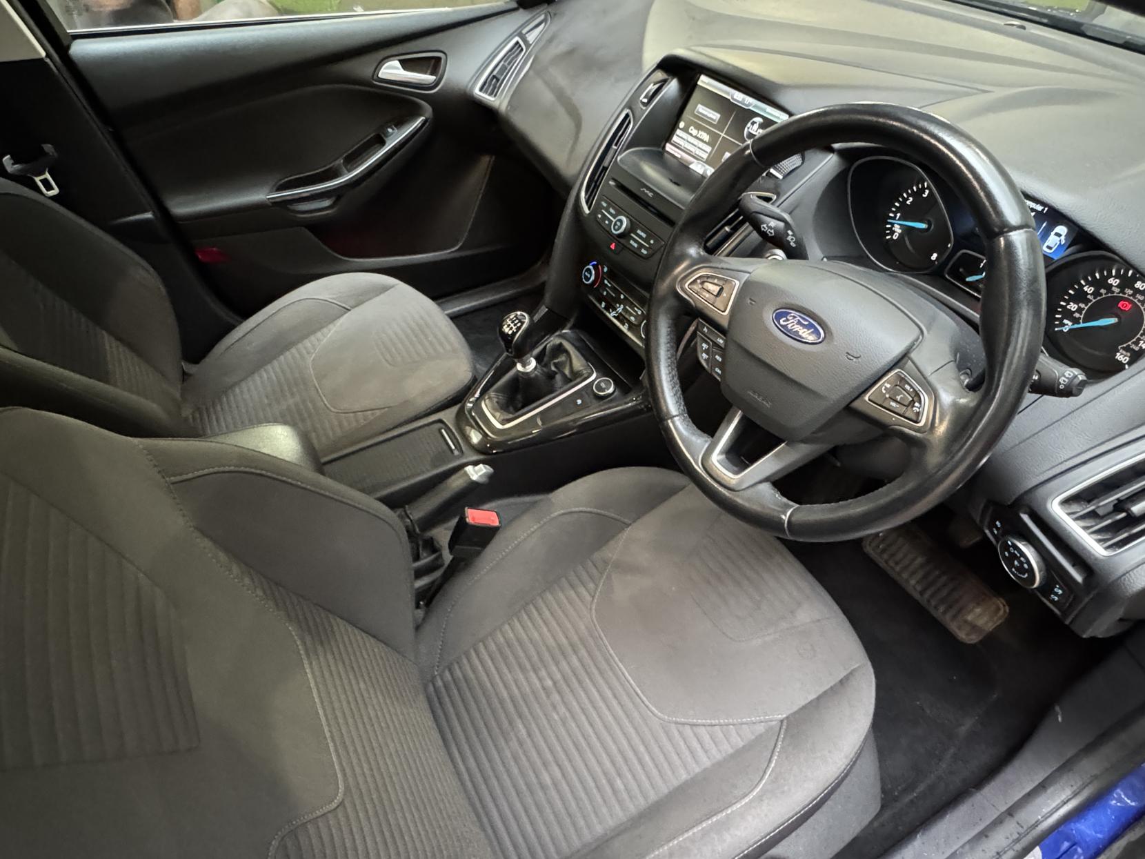 Ford Focus 1.0T EcoBoost Titanium Hatchback 5dr Petrol Manual Euro 6 (s/s) (125 ps)