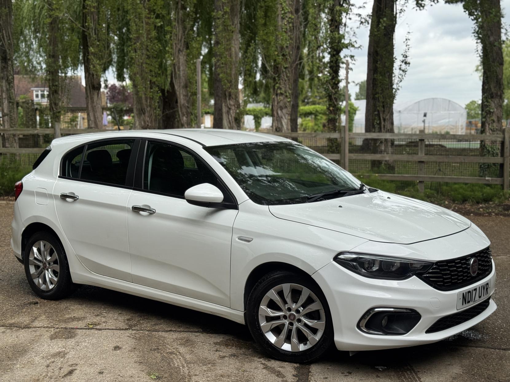 Fiat Tipo 1.4 MPI Easy Plus Hatchback 5dr Petrol Manual Euro 6 (95 ps)