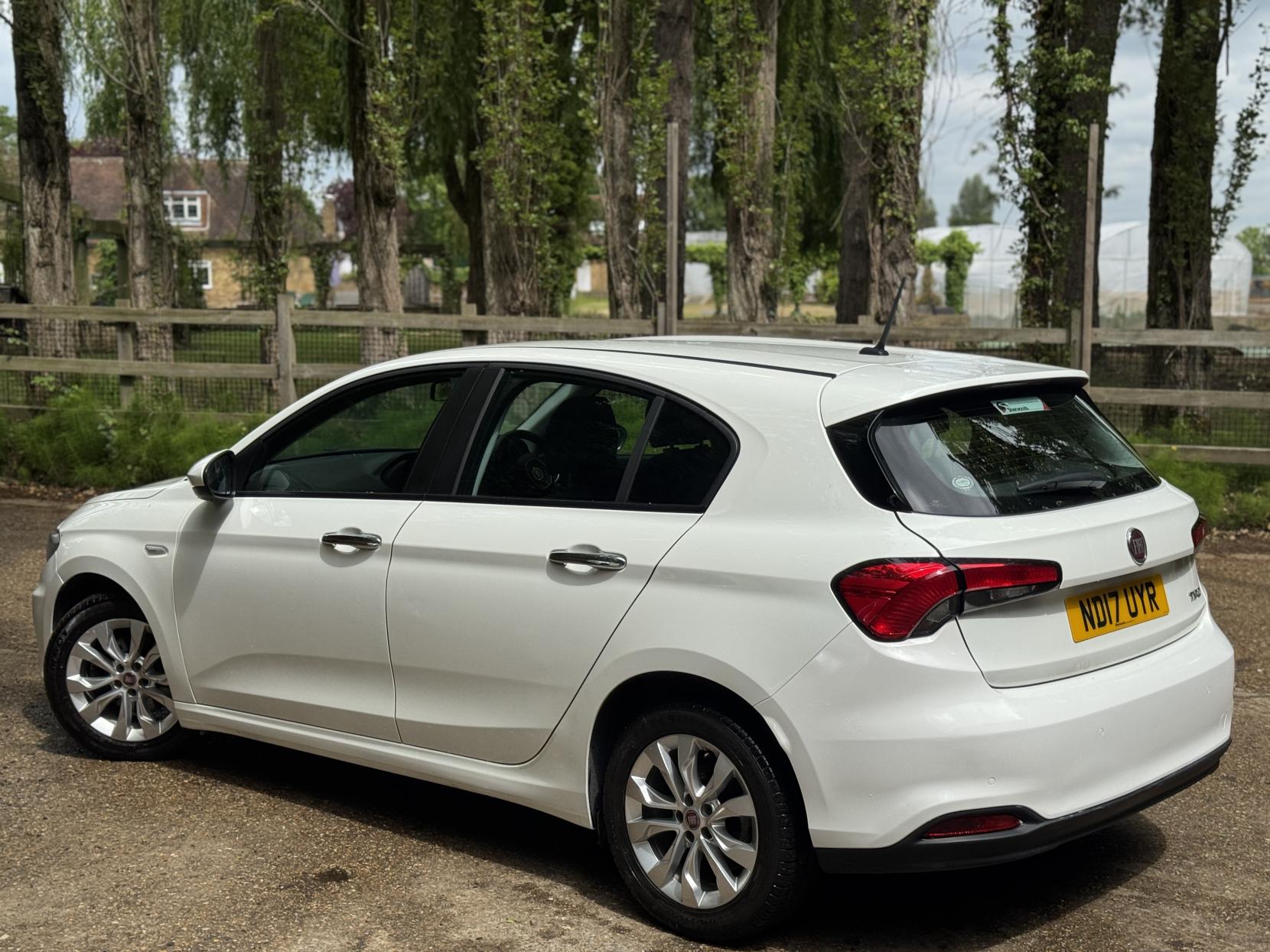 Fiat Tipo 1.4 MPI Easy Plus Hatchback 5dr Petrol Manual Euro 6 (95 ps)