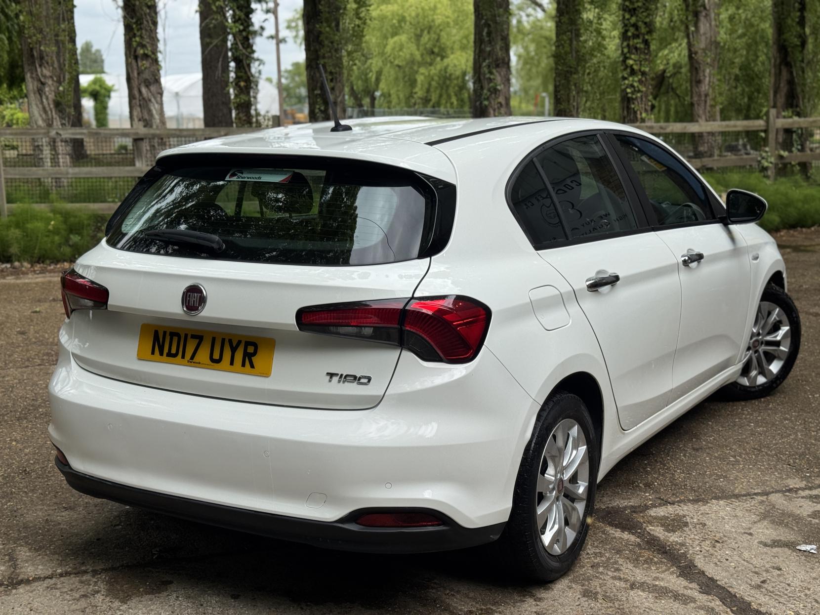Fiat Tipo 1.4 MPI Easy Plus Hatchback 5dr Petrol Manual Euro 6 (95 ps)