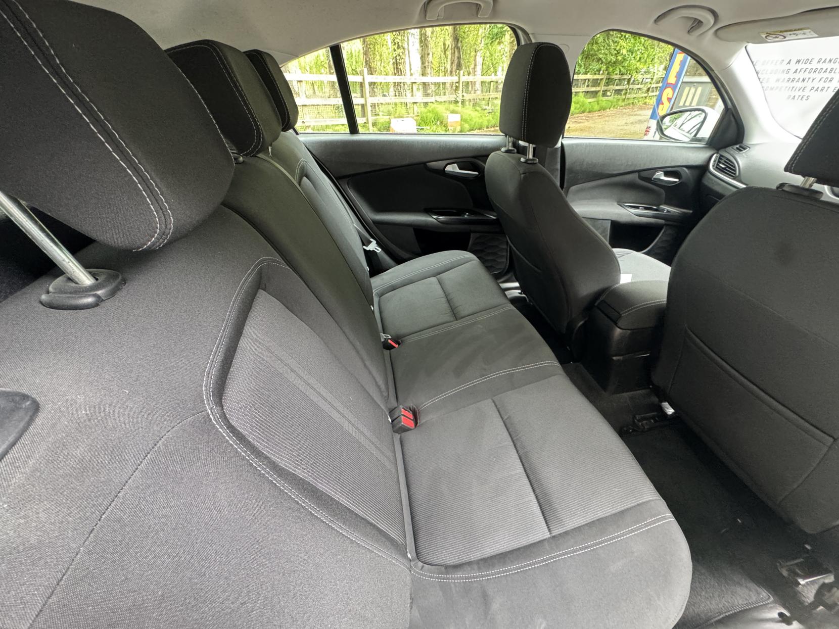 Fiat Tipo 1.4 MPI Easy Plus Hatchback 5dr Petrol Manual Euro 6 (95 ps)