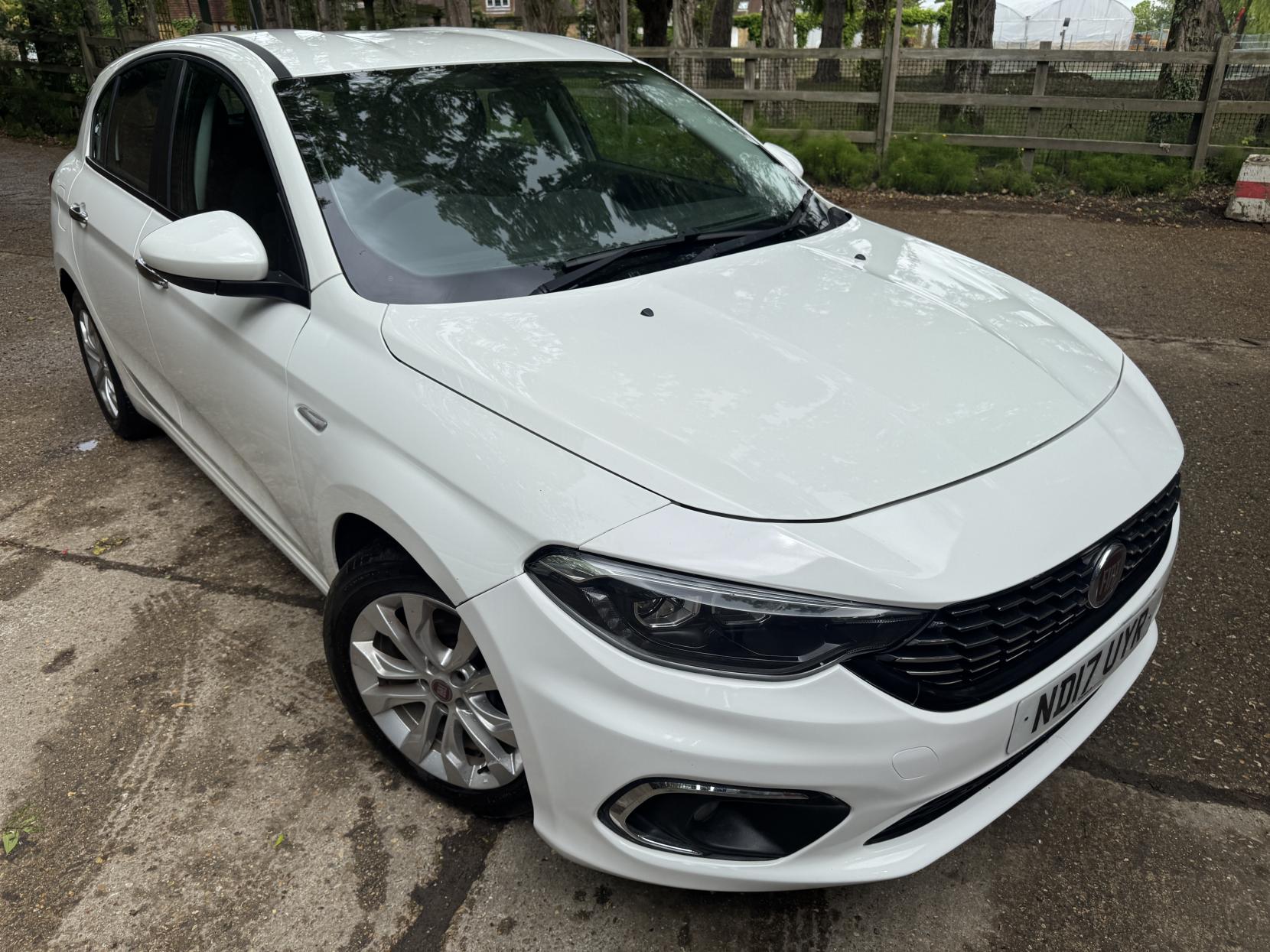 Fiat Tipo 1.4 MPI Easy Plus Hatchback 5dr Petrol Manual Euro 6 (95 ps)