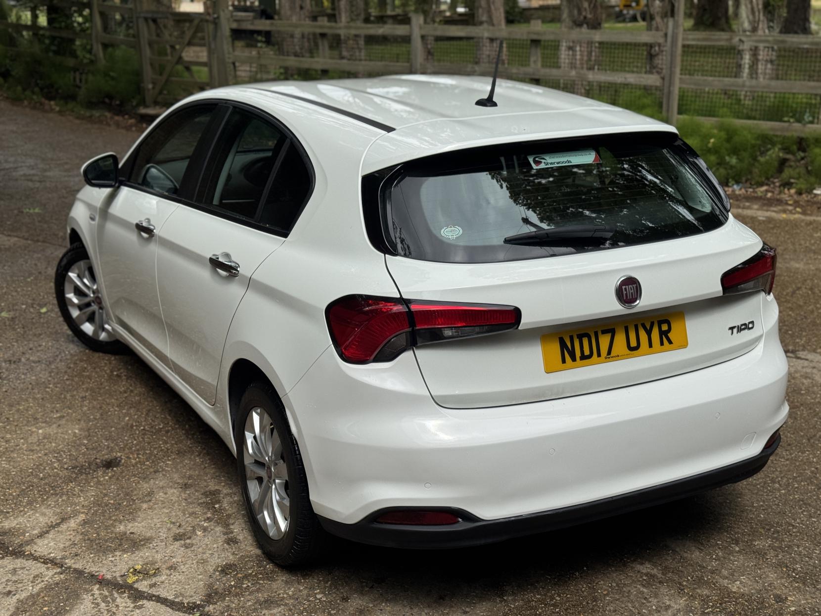 Fiat Tipo 1.4 MPI Easy Plus Hatchback 5dr Petrol Manual Euro 6 (95 ps)