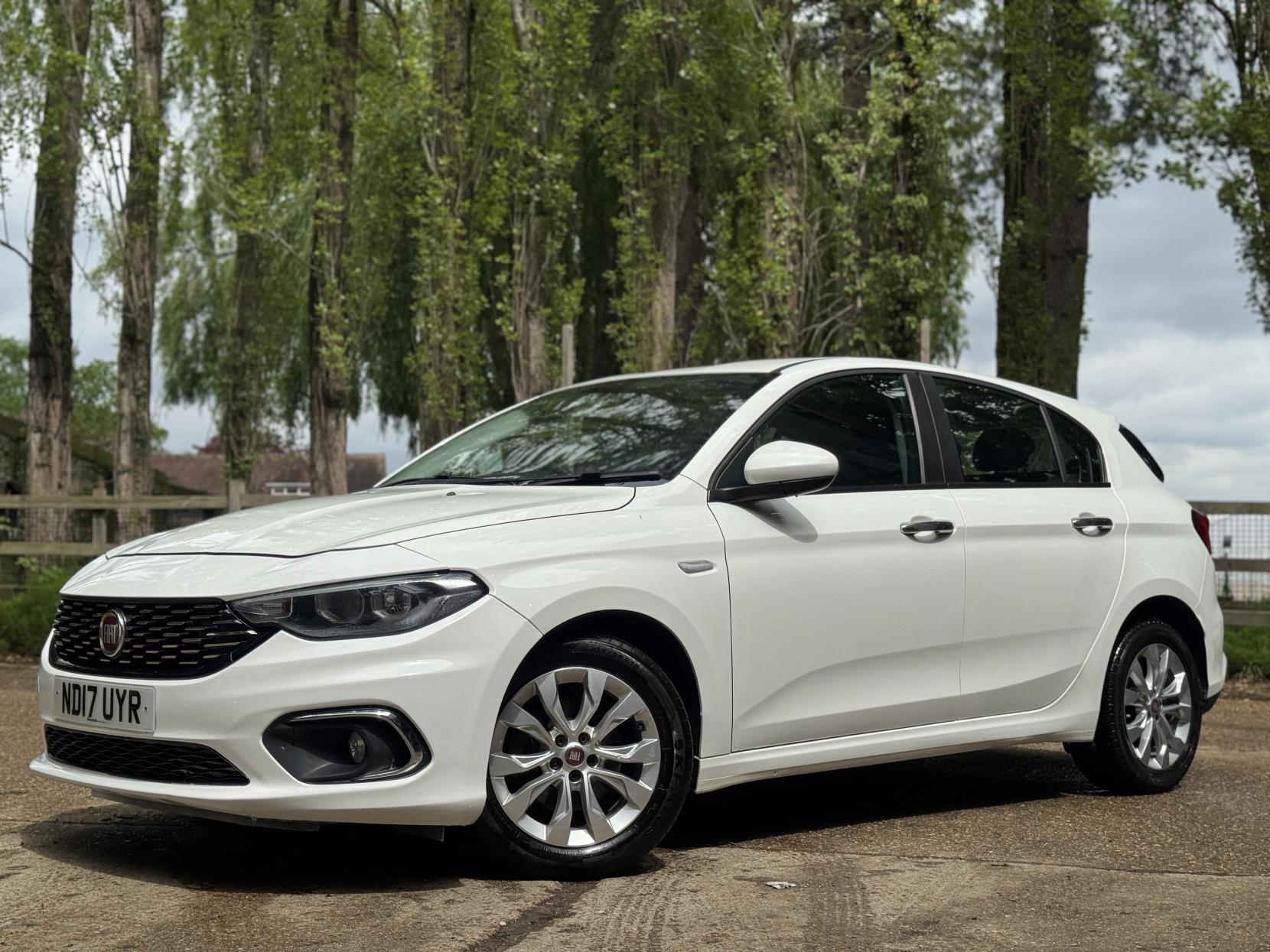 Fiat Tipo 1.4 MPI Easy Plus Hatchback 5dr Petrol Manual Euro 6 (95 ps)