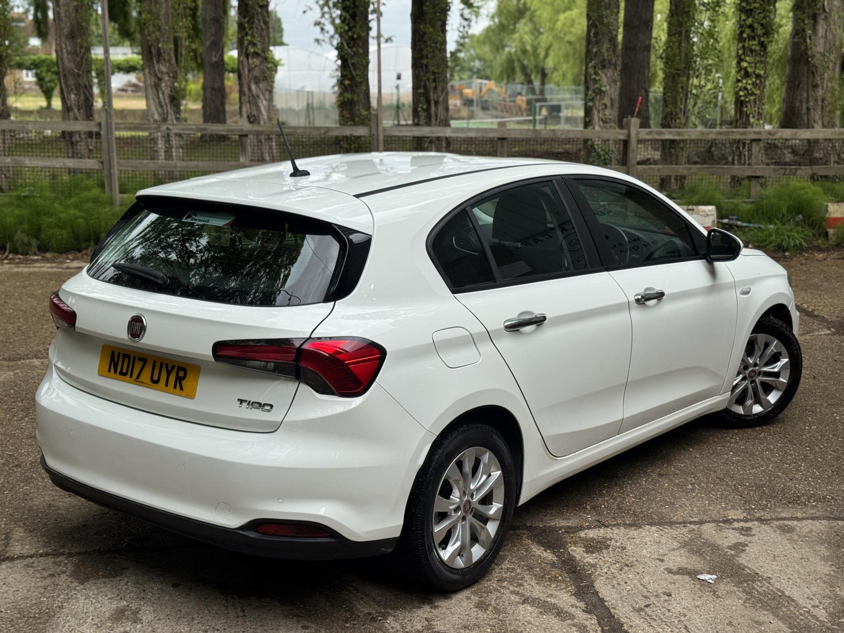 Fiat Tipo 1.4 MPI Easy Plus Hatchback 5dr Petrol Manual Euro 6 (95 ps)