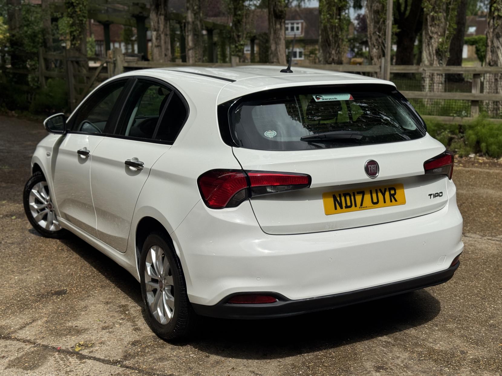Fiat Tipo 1.4 MPI Easy Plus Hatchback 5dr Petrol Manual Euro 6 (95 ps)