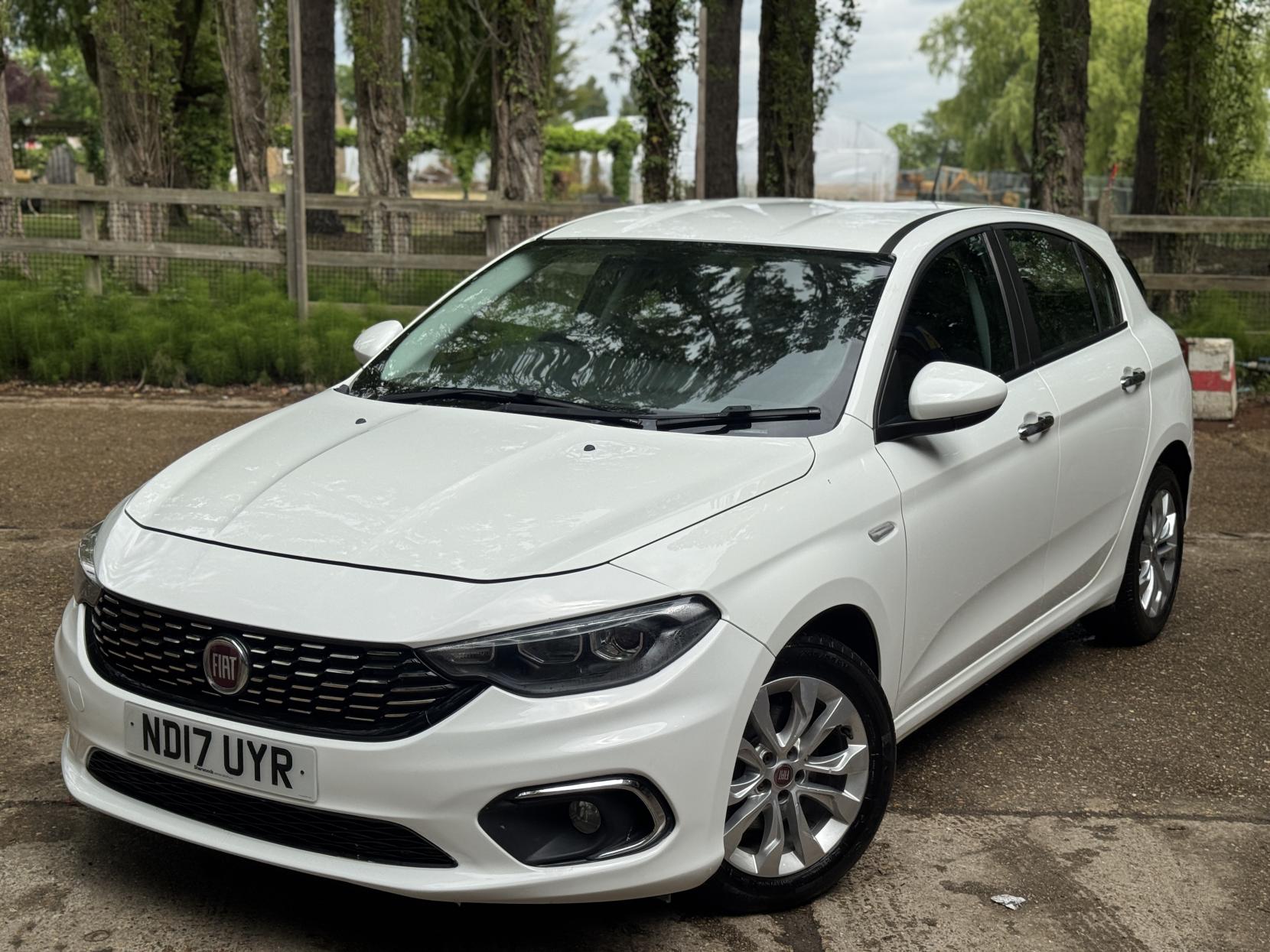 Fiat Tipo 1.4 MPI Easy Plus Hatchback 5dr Petrol Manual Euro 6 (95 ps)