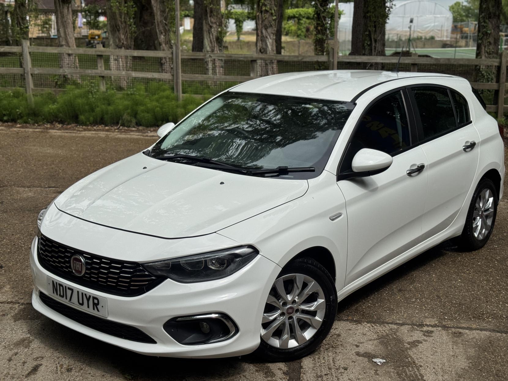 Fiat Tipo 1.4 MPI Easy Plus Hatchback 5dr Petrol Manual Euro 6 (95 ps)