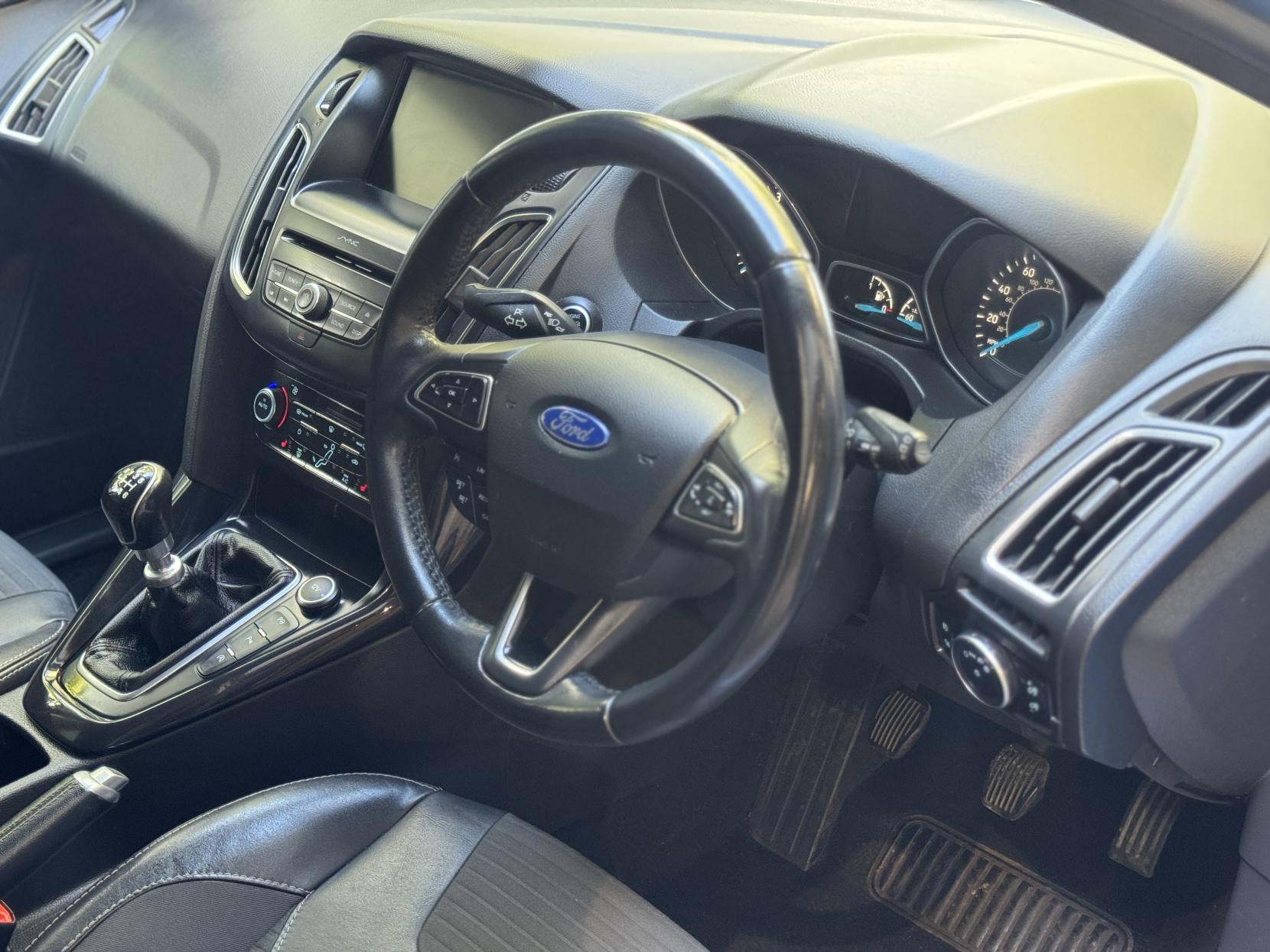 Ford Focus 1.0T EcoBoost Titanium X Hatchback 5dr Petrol Manual Euro 6 (s/s) (125 ps)