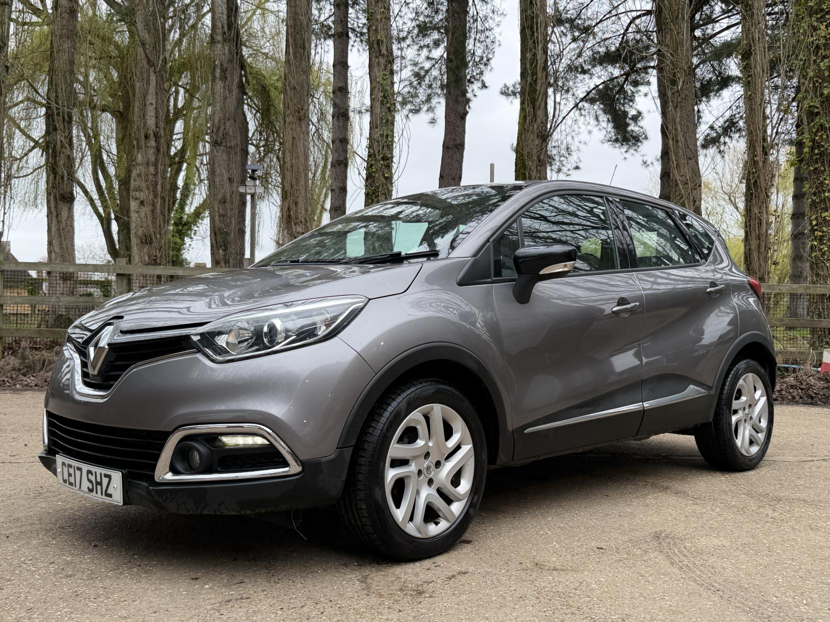 Renault Captur 1.2 TCe ENERGY Dynamique Nav SUV 5dr Petrol Manual Euro 6 (s/s) (120 ps)