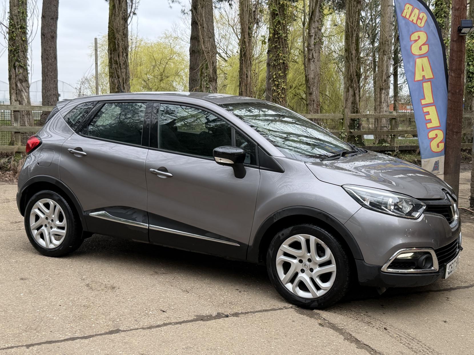 Renault Captur 1.2 TCe ENERGY Dynamique Nav SUV 5dr Petrol Manual Euro 6 (s/s) (120 ps)