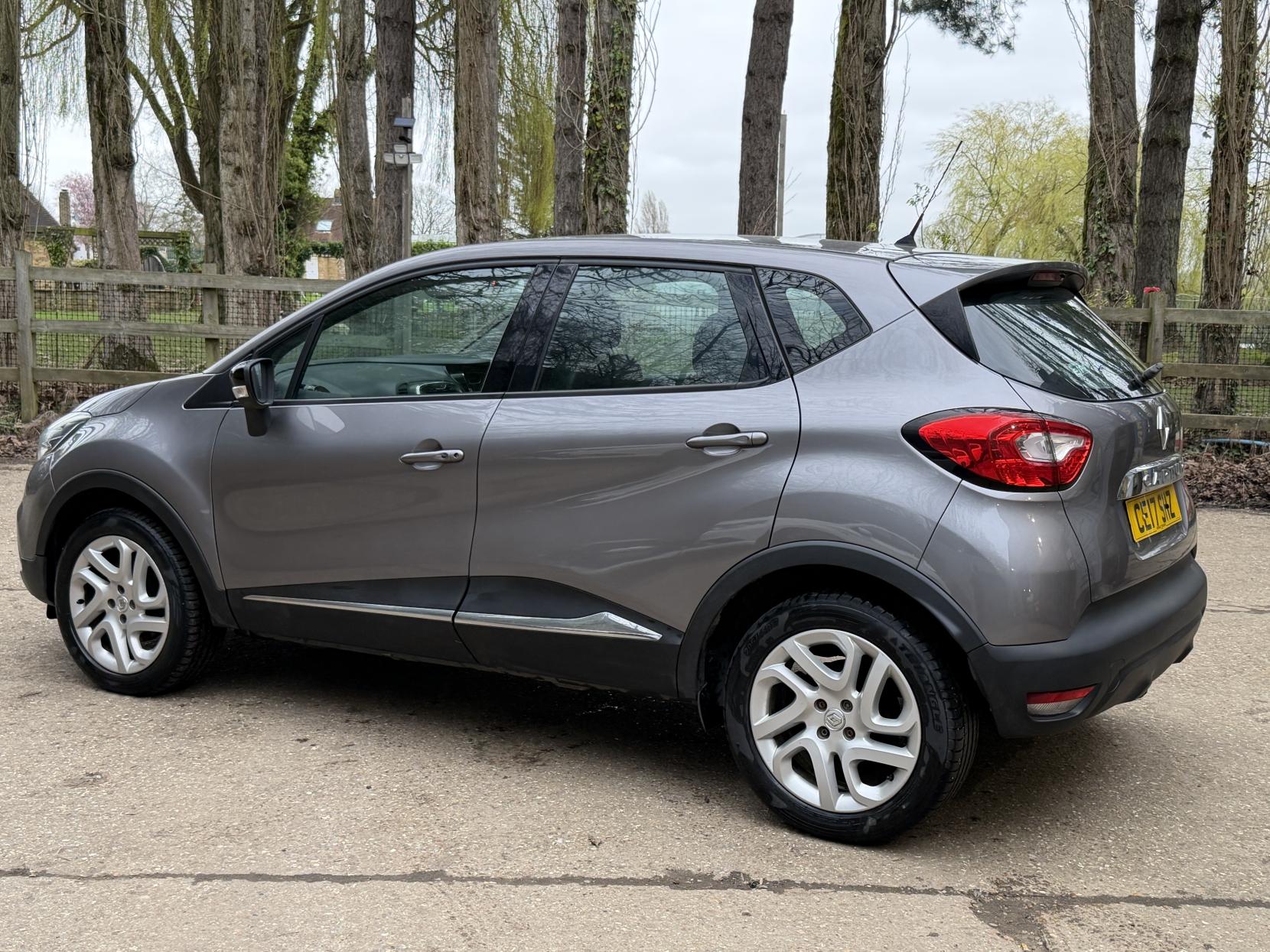 Renault Captur 1.2 TCe ENERGY Dynamique Nav SUV 5dr Petrol Manual Euro 6 (s/s) (120 ps)