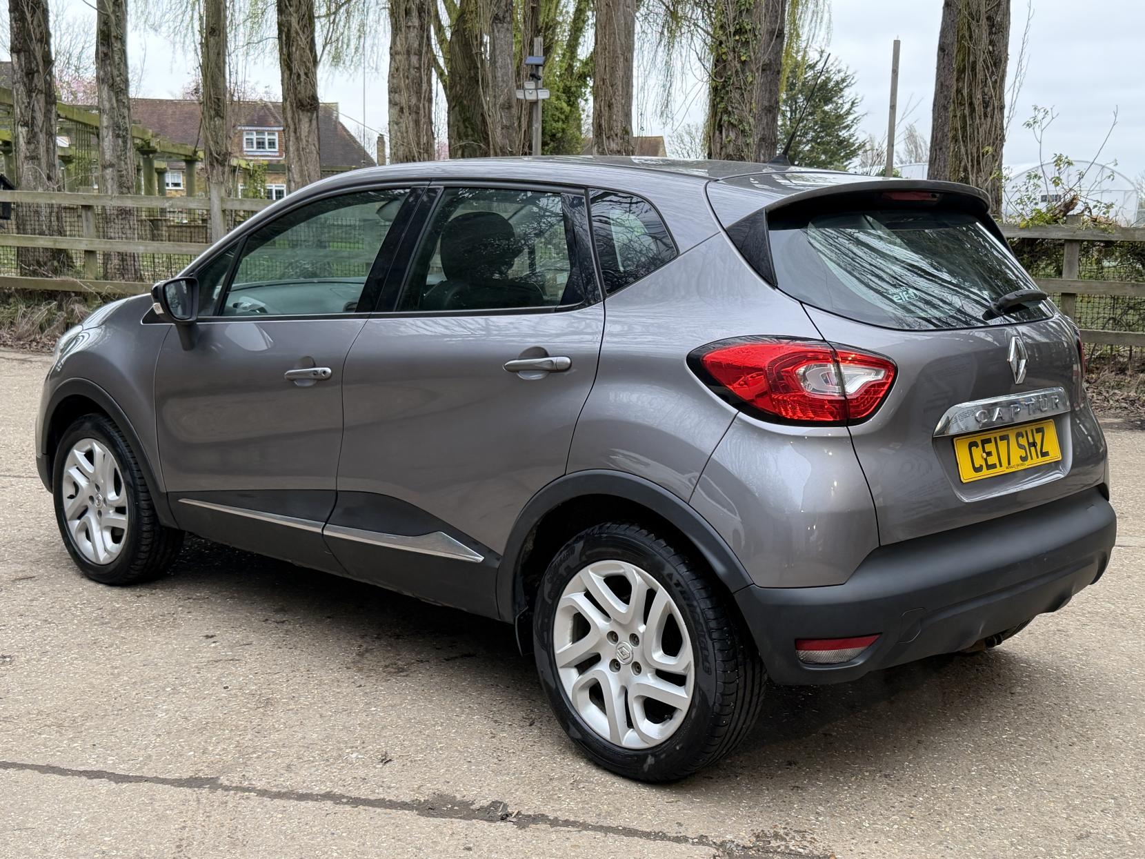 Renault Captur 1.2 TCe ENERGY Dynamique Nav SUV 5dr Petrol Manual Euro 6 (s/s) (120 ps)