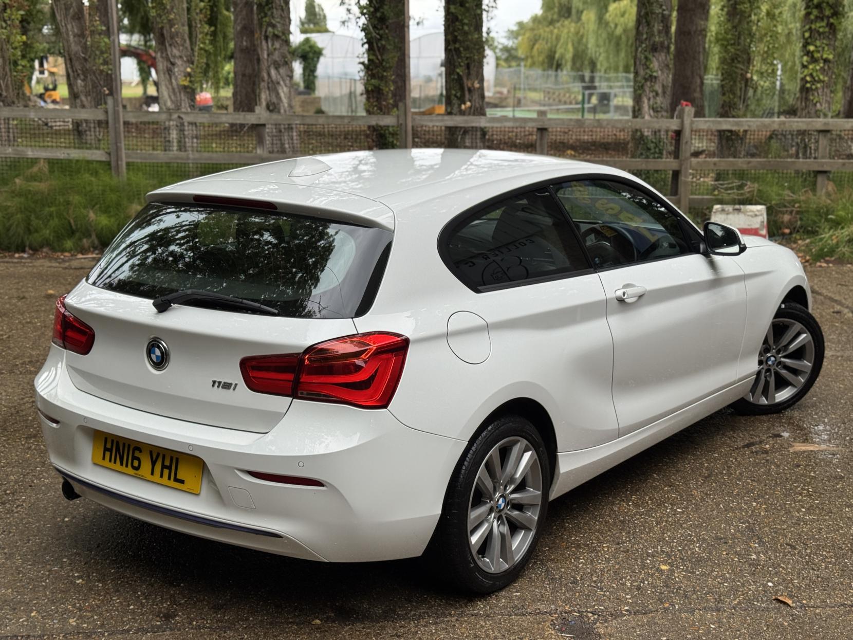 BMW 1 Series 1.5 118i Sport Hatchback 3dr Petrol Manual Euro 6 (s/s) (136 ps)