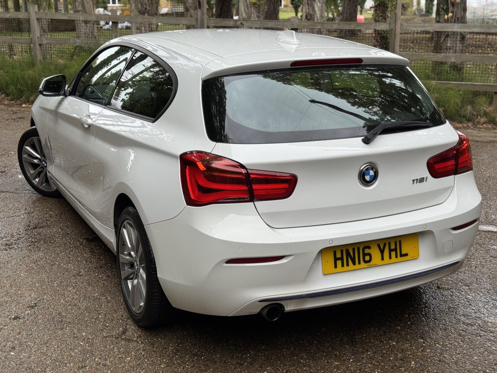 BMW 1 Series 1.5 118i Sport Hatchback 3dr Petrol Manual Euro 6 (s/s) (136 ps)