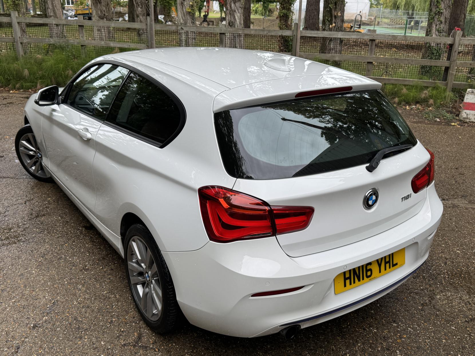 BMW 1 Series 1.5 118i Sport Hatchback 3dr Petrol Manual Euro 6 (s/s) (136 ps)