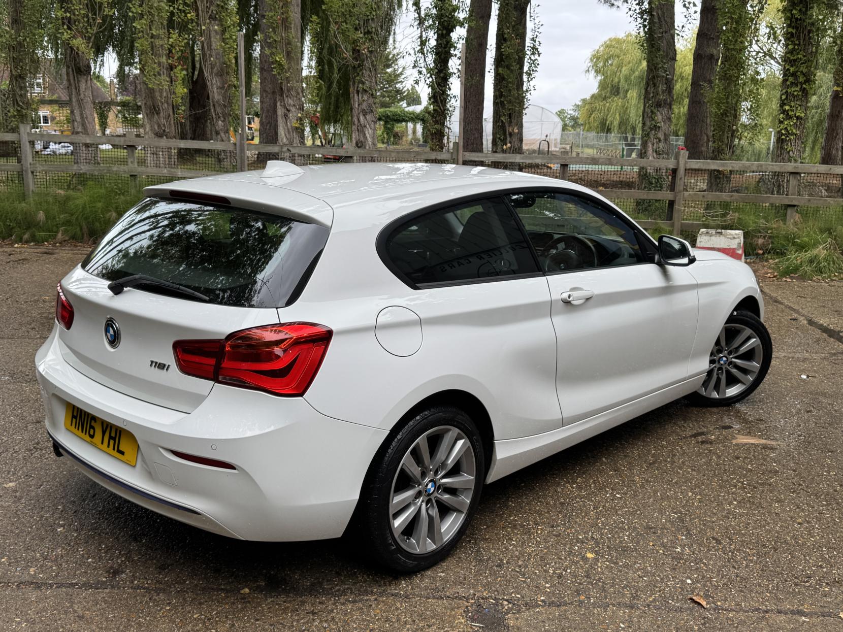 BMW 1 Series 1.5 118i Sport Hatchback 3dr Petrol Manual Euro 6 (s/s) (136 ps)