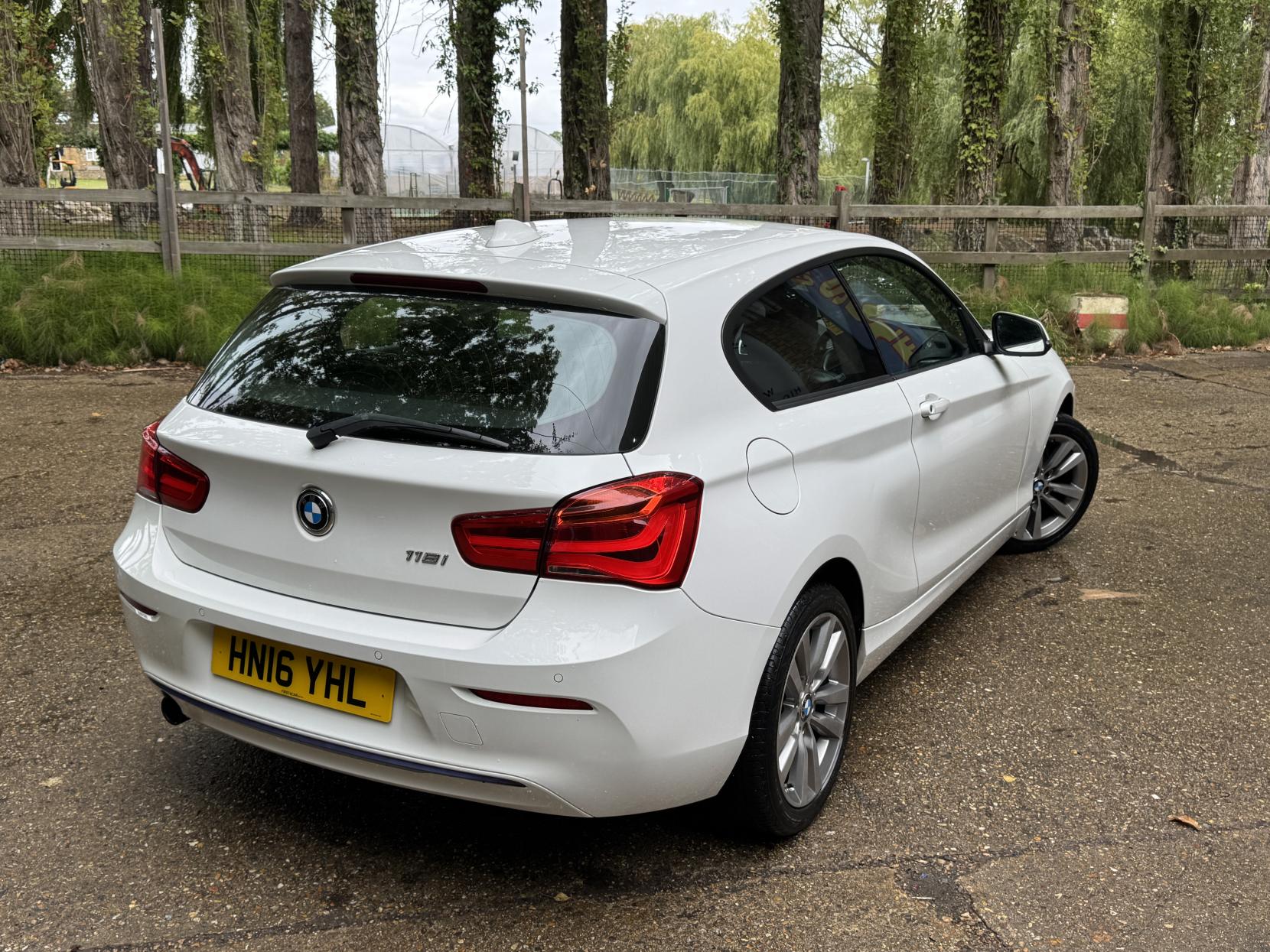 BMW 1 Series 1.5 118i Sport Hatchback 3dr Petrol Manual Euro 6 (s/s) (136 ps)