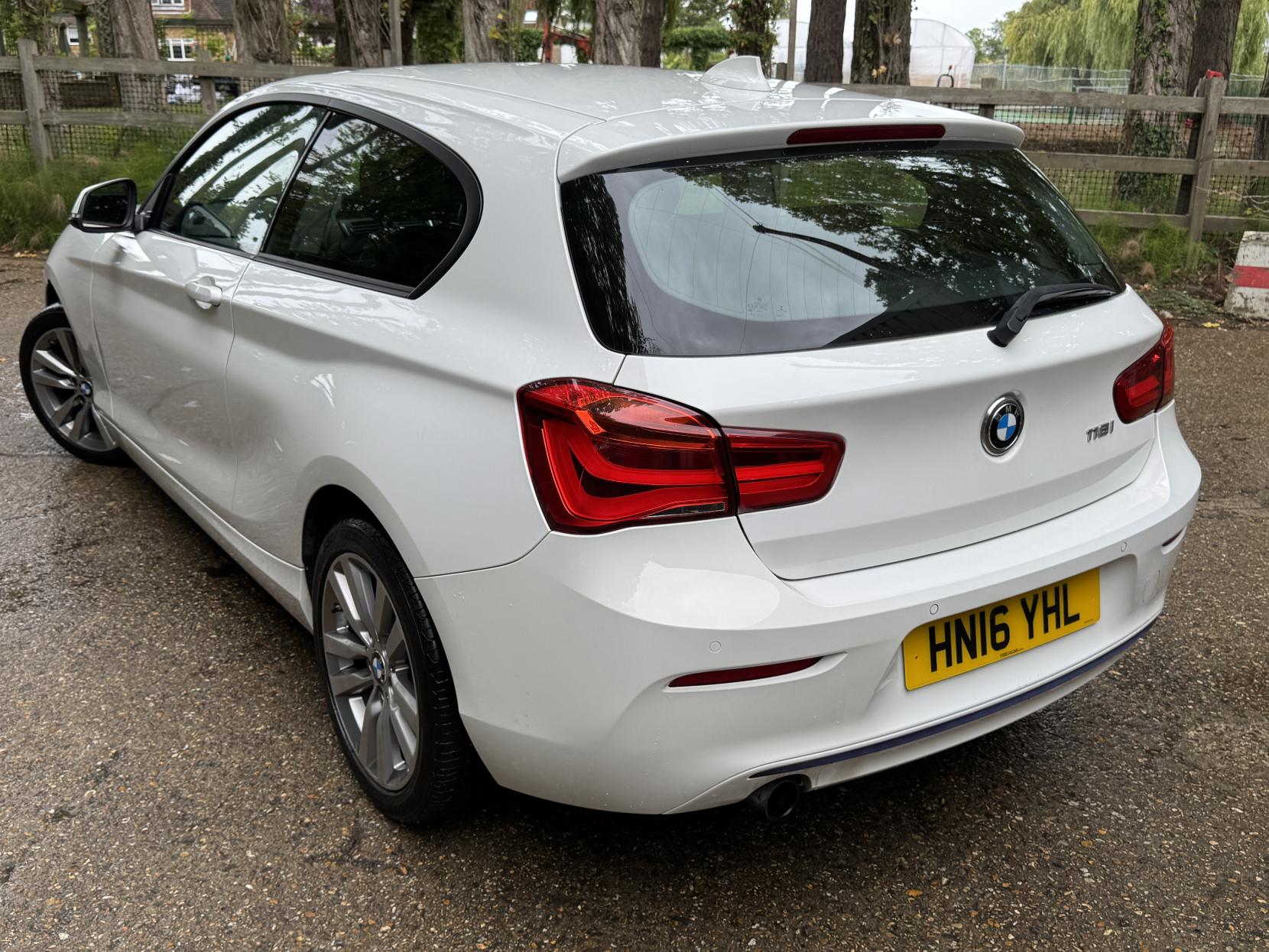 BMW 1 Series 1.5 118i Sport Hatchback 3dr Petrol Manual Euro 6 (s/s) (136 ps)