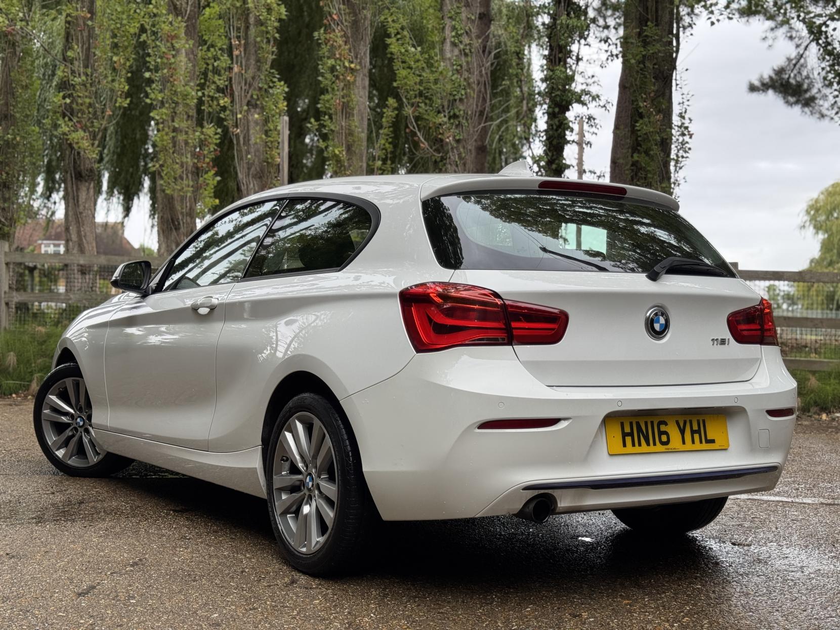 BMW 1 Series 1.5 118i Sport Hatchback 3dr Petrol Manual Euro 6 (s/s) (136 ps)