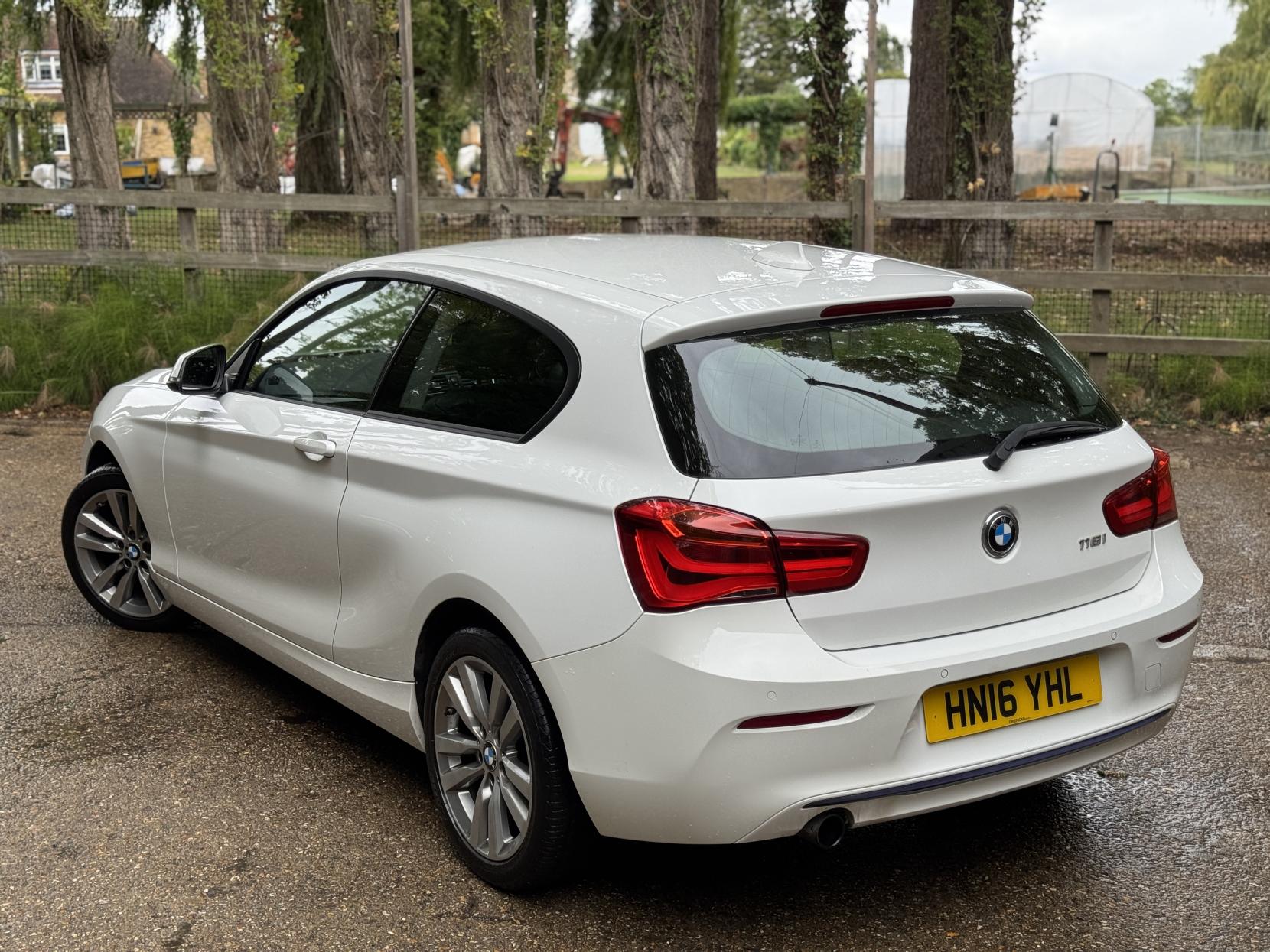 BMW 1 Series 1.5 118i Sport Hatchback 3dr Petrol Manual Euro 6 (s/s) (136 ps)