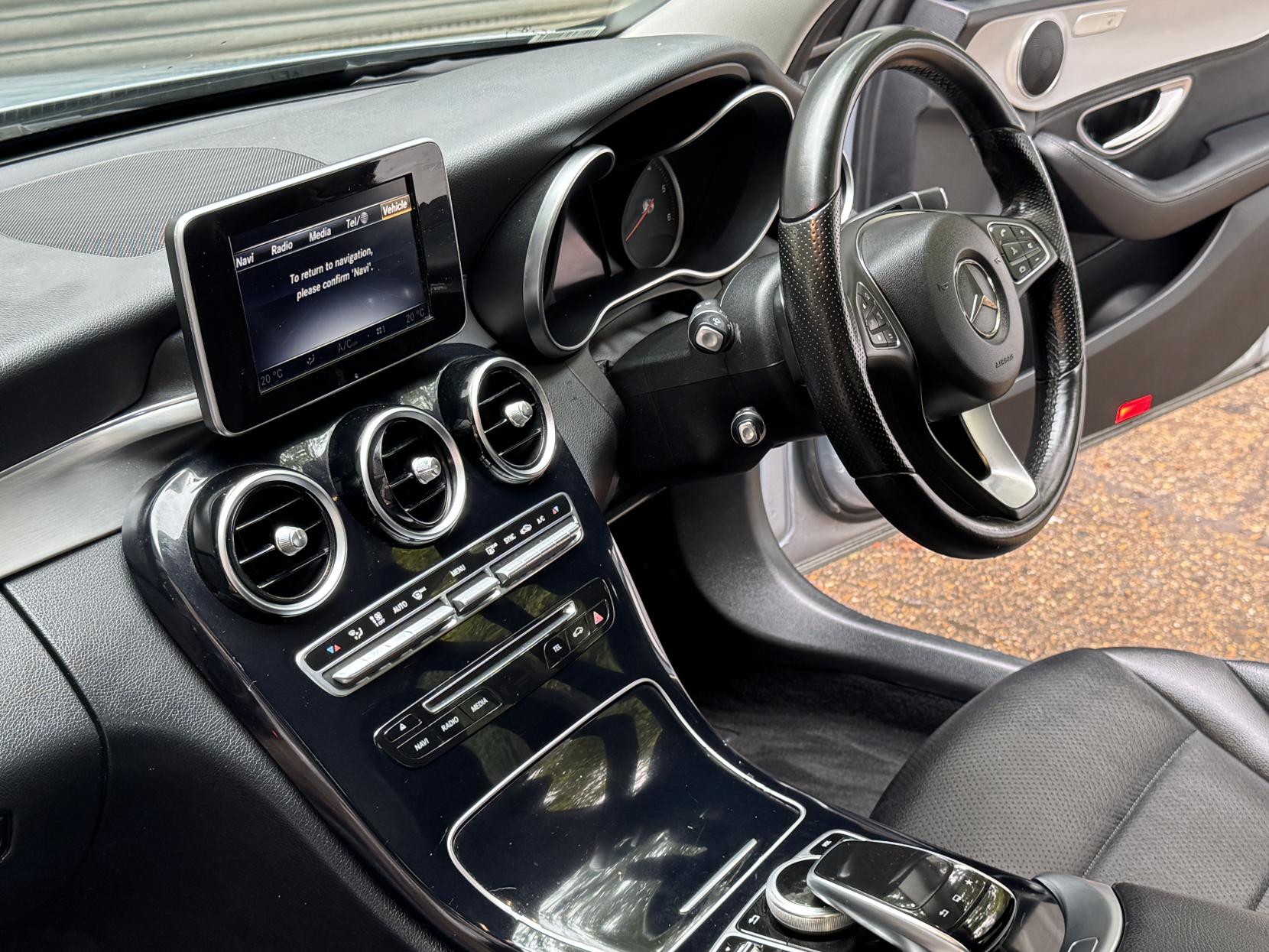 Mercedes-Benz C Class 2.1 C220 BlueTEC Sport Saloon 4dr Diesel G-Tronic+ Euro 6 (s/s) (170 ps)