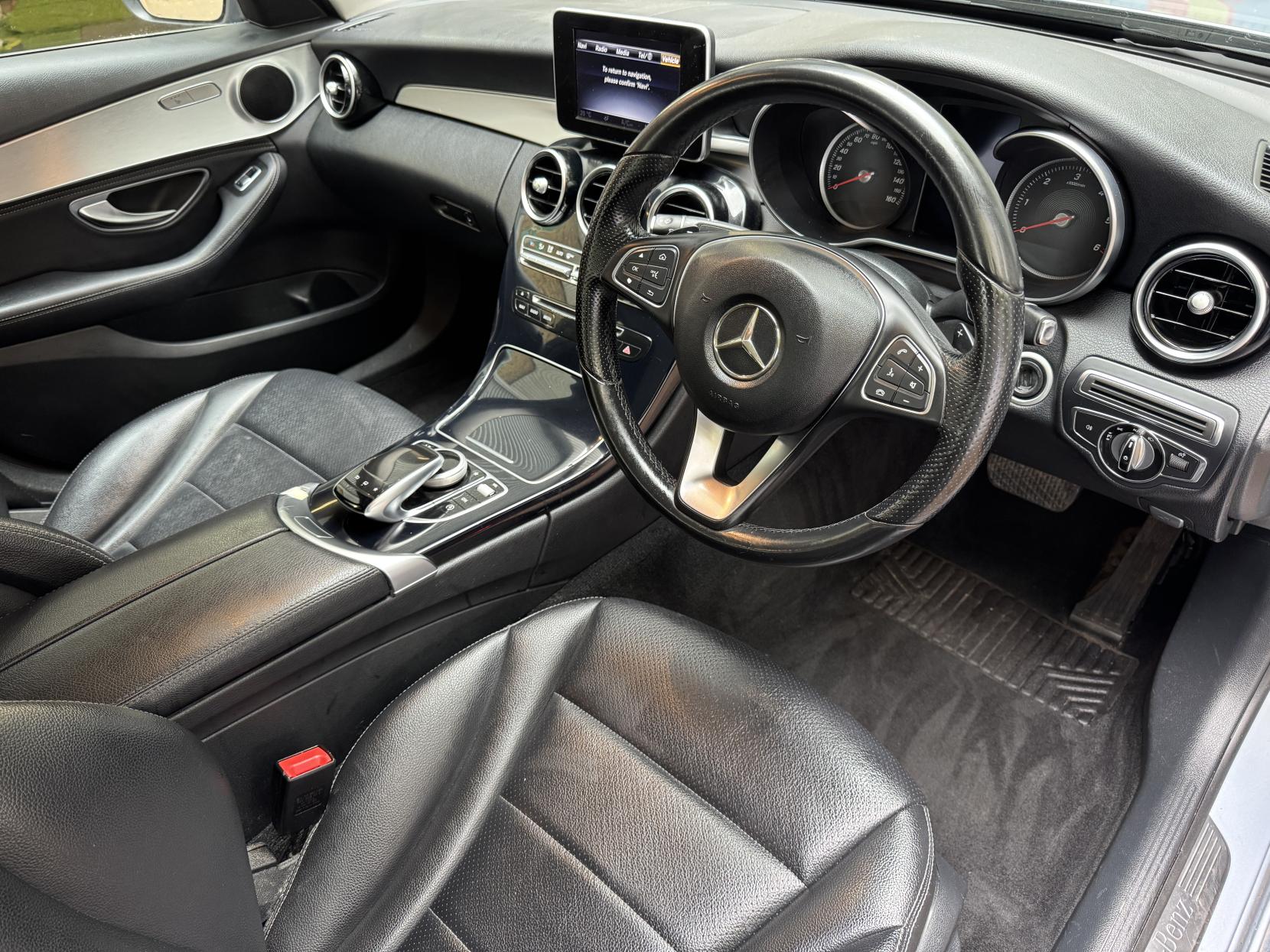 Mercedes-Benz C Class 2.1 C220 BlueTEC Sport Saloon 4dr Diesel G-Tronic+ Euro 6 (s/s) (170 ps)