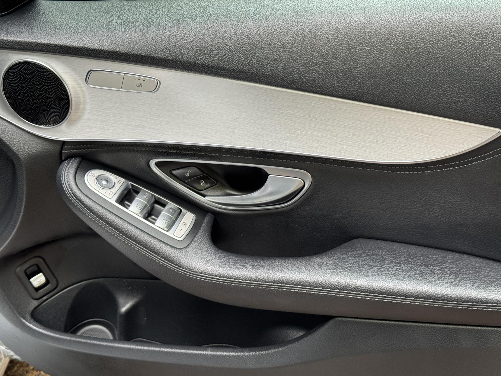 Mercedes-Benz C Class 2.1 C220 BlueTEC Sport Saloon 4dr Diesel G-Tronic+ Euro 6 (s/s) (170 ps)